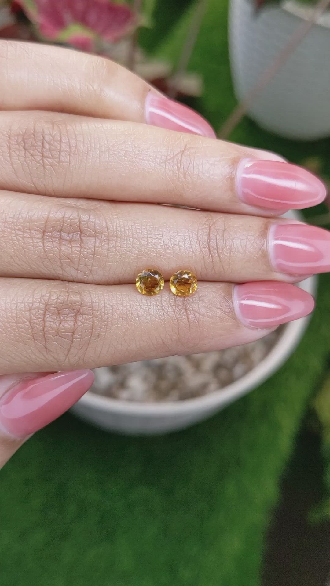 0.88&nbsp;Ct.Tw.Total Carat Weight Yellowish Orange Madeira Citrine Pair from Brazil Size Video