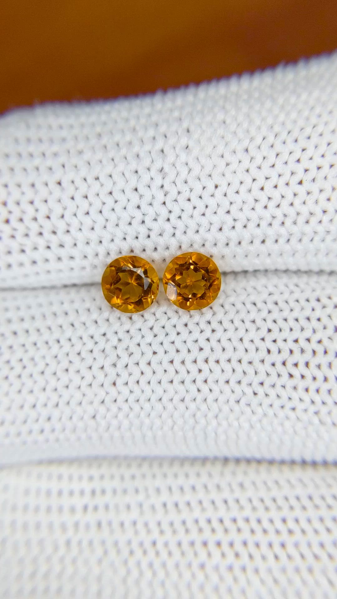 0.95&nbsp;Ct.Tw.Total Carat Weight Orange Madeira Citrine Pair from Brazil Size Video