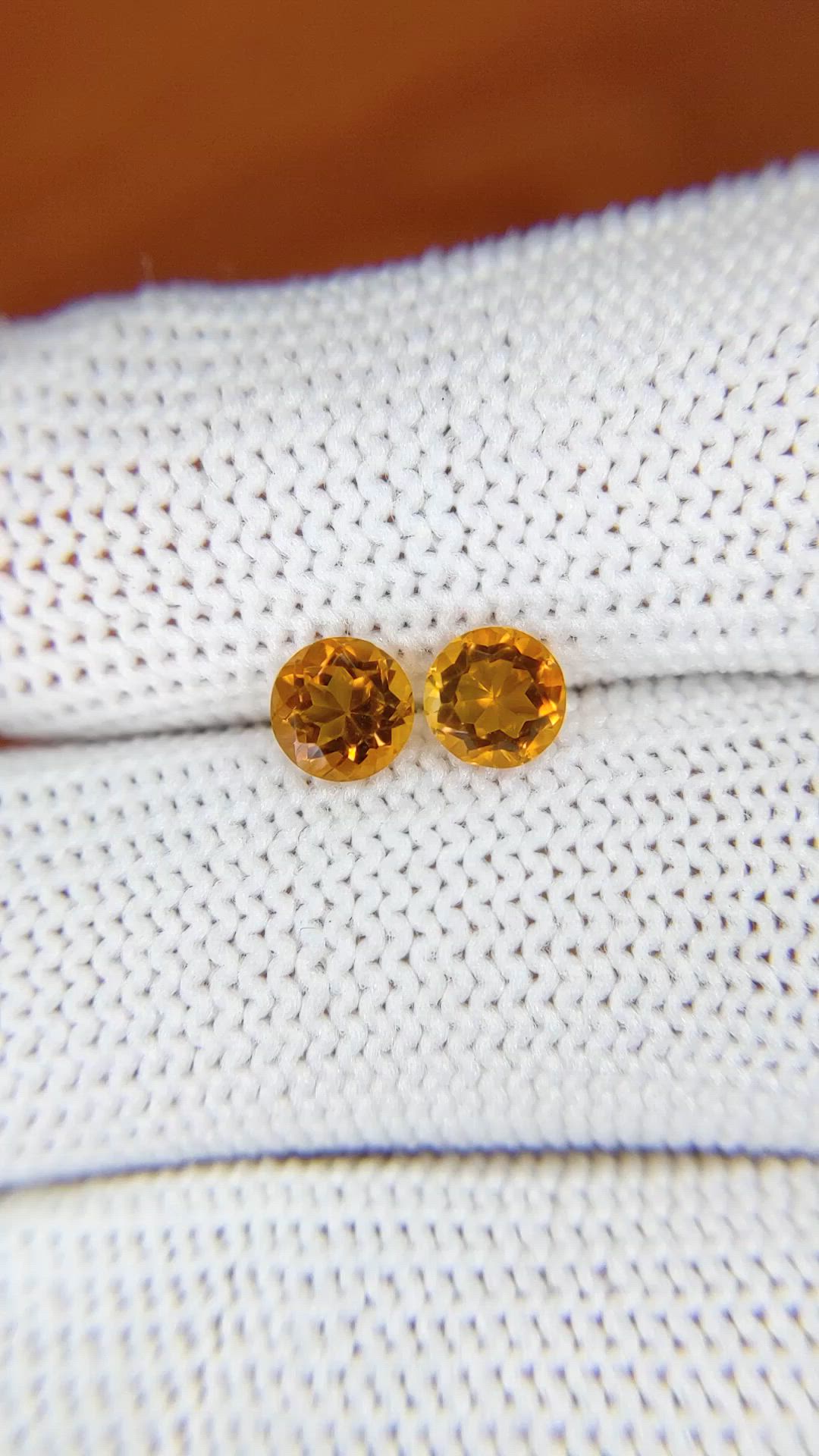 0.97&nbsp;Ct.Tw.Total Carat Weight Yellowish Orange Madeira Citrine Pair from Brazil Size Video