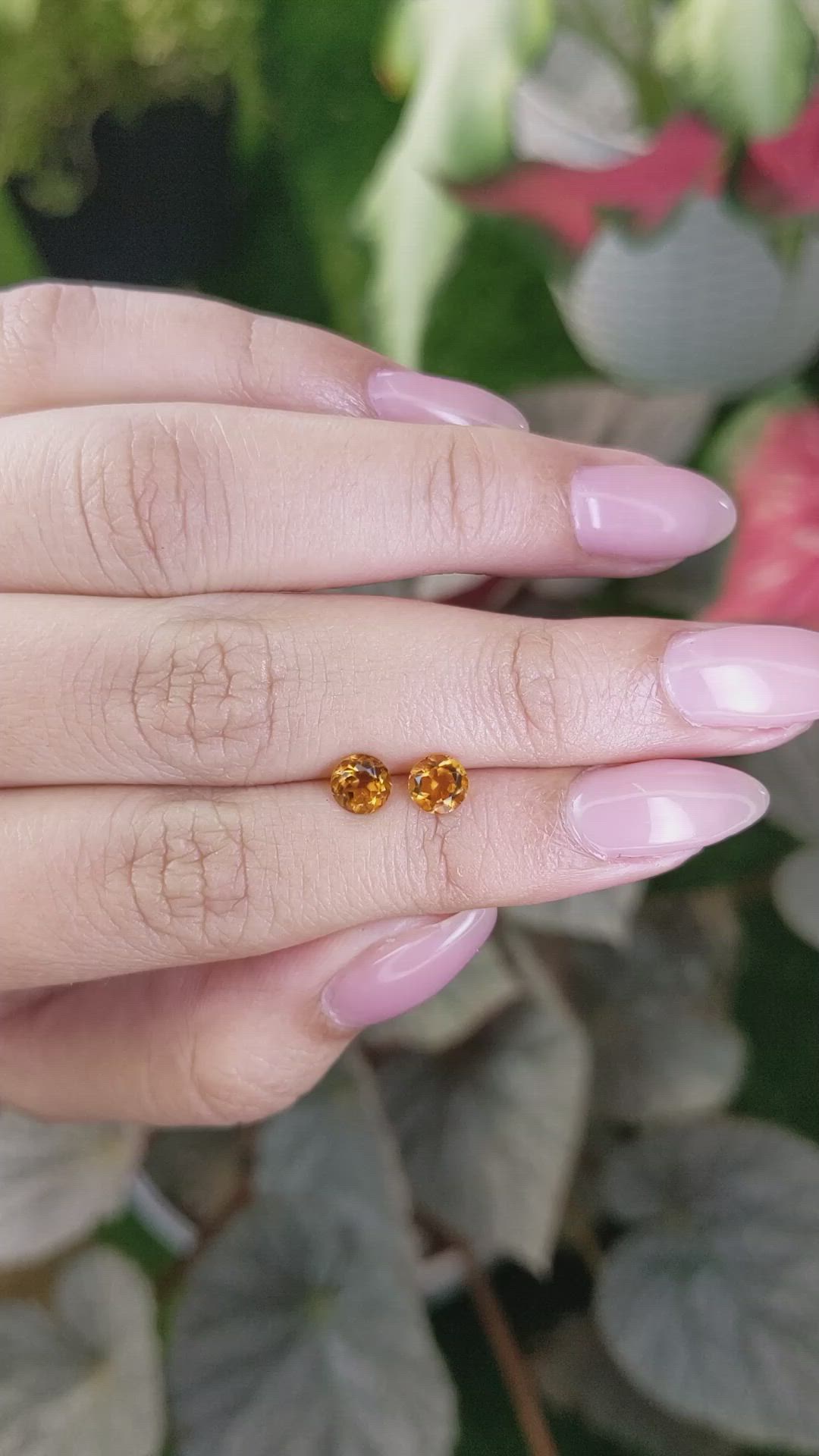 0.97&nbsp;Ct.Tw.Total Carat Weight Yellowish Orange Madeira Citrine Pair from Brazil Size Video