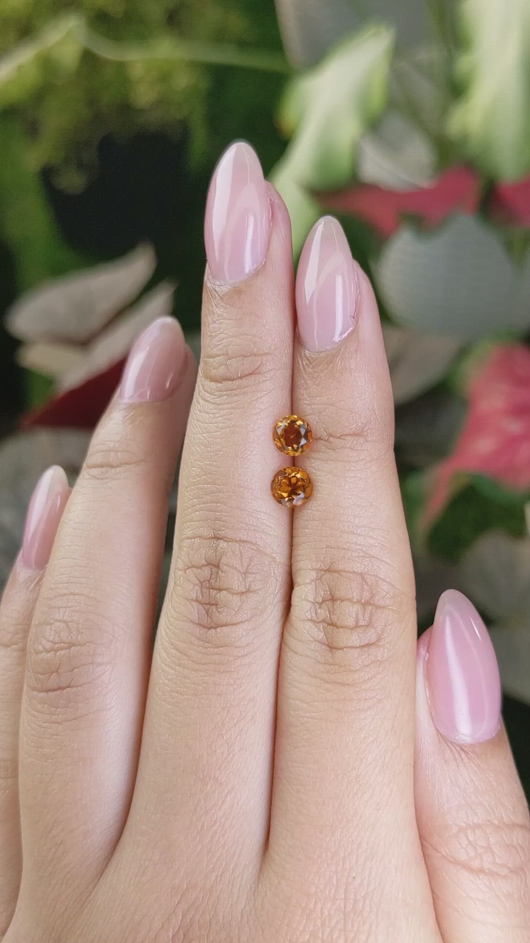 0.97&nbsp;Ct.Tw.Total Carat Weight Yellowish Orange Madeira Citrine Pair from Brazil Size Video