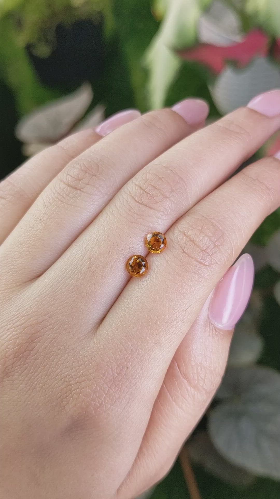 0.97&nbsp;Ct.Tw.Total Carat Weight Yellowish Orange Madeira Citrine Pair from Brazil Size Video
