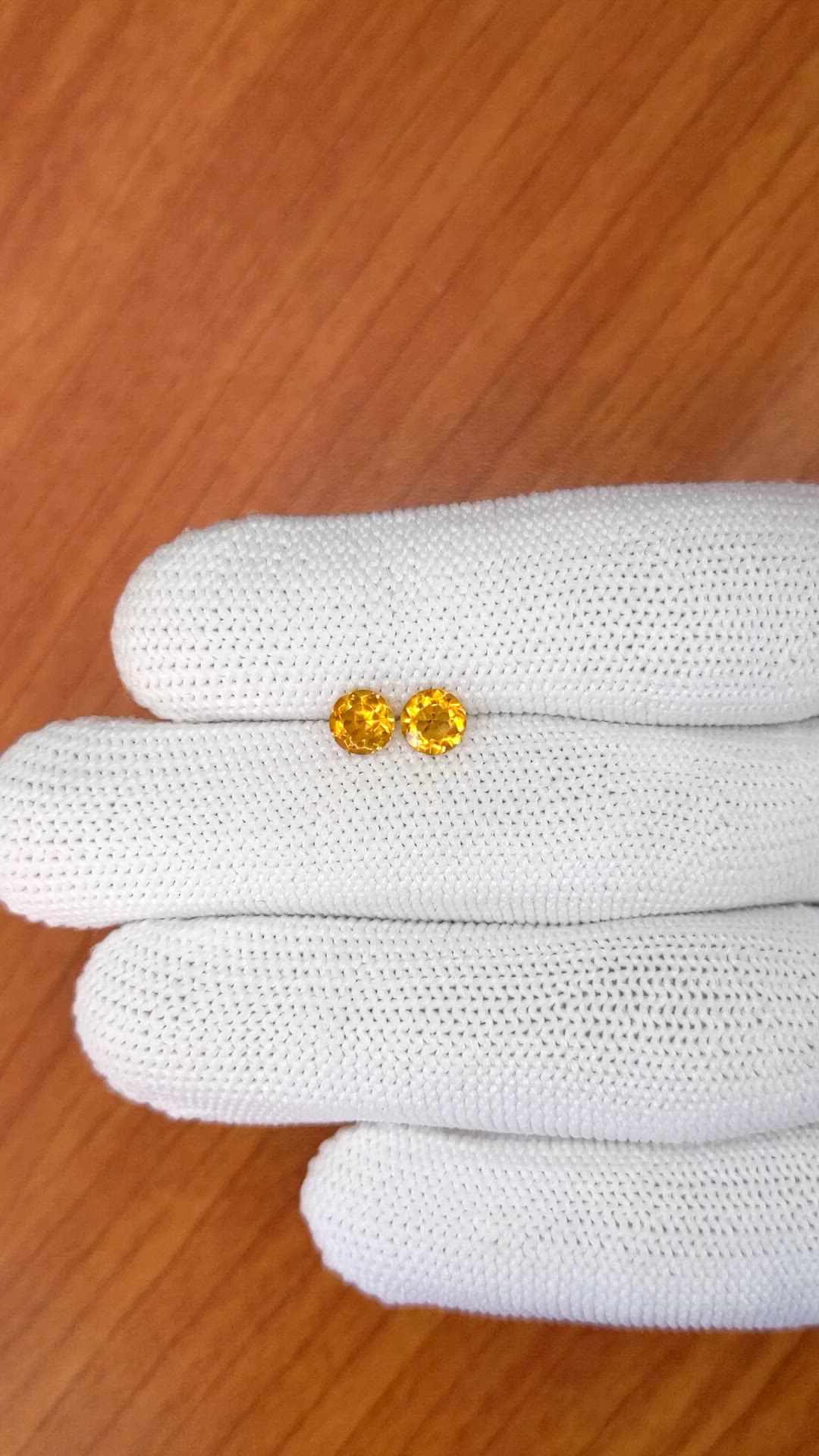 0.91&nbsp;Ct.Tw.Total Carat Weight Yellowish Orange Madeira Citrine Pair from Brazil Size Video