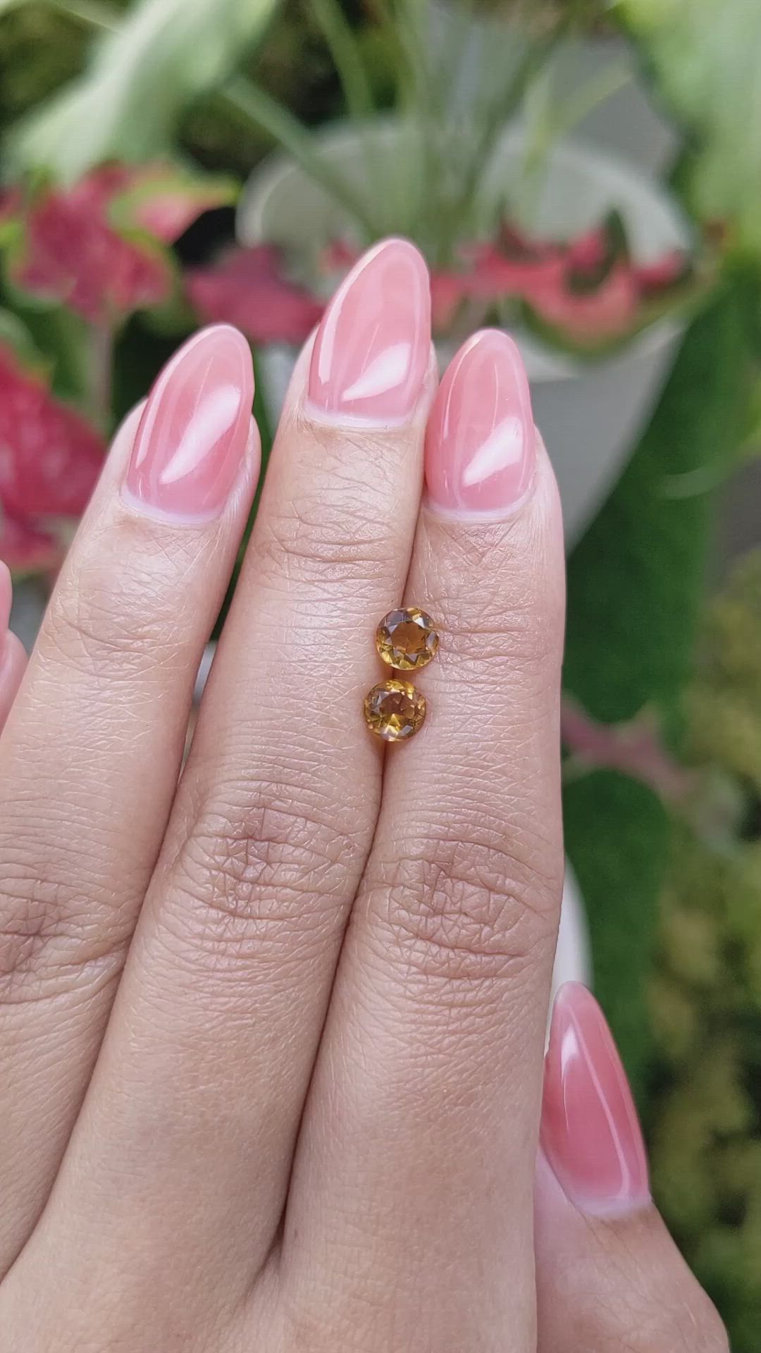 0.91&nbsp;Ct.Tw.Total Carat Weight Yellowish Orange Madeira Citrine Pair from Brazil Size Video