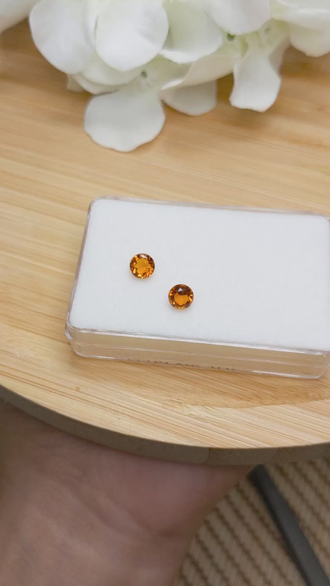 0.88&nbsp;Ct.Tw.Total Carat Weight Reddish Orange Madeira Citrine Pair from Brazil Size Video