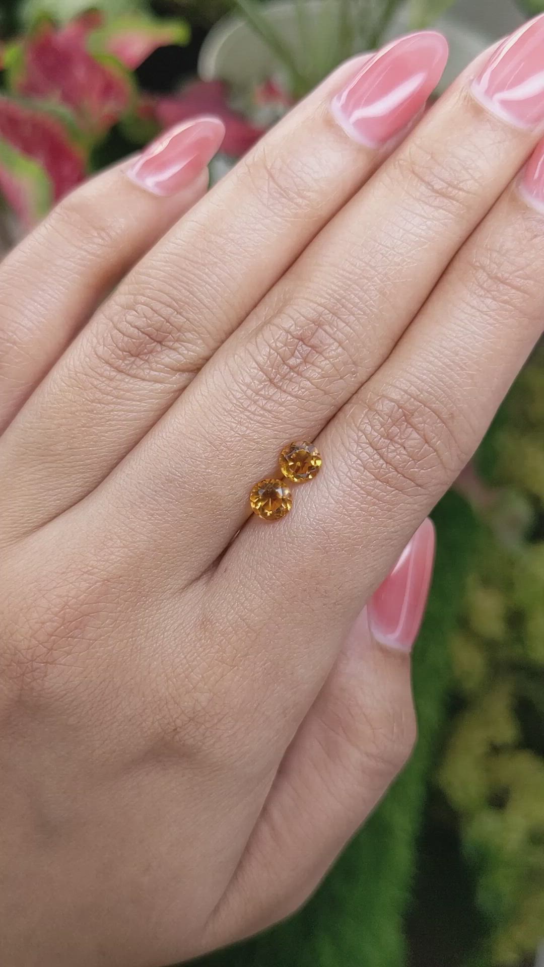 0.98&nbsp;Ct.Tw.Total Carat Weight Yellowish Orange Madeira Citrine Pair from Brazil Size Video