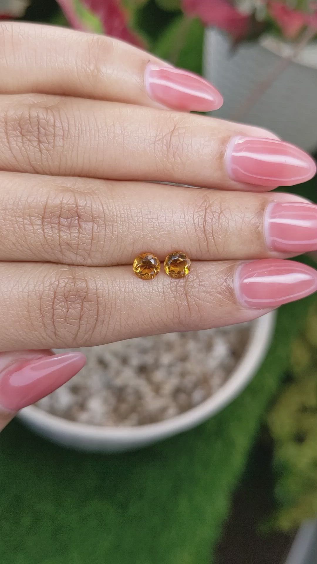 0.98&nbsp;Ct.Tw.Total Carat Weight Yellowish Orange Madeira Citrine Pair from Brazil Size Video