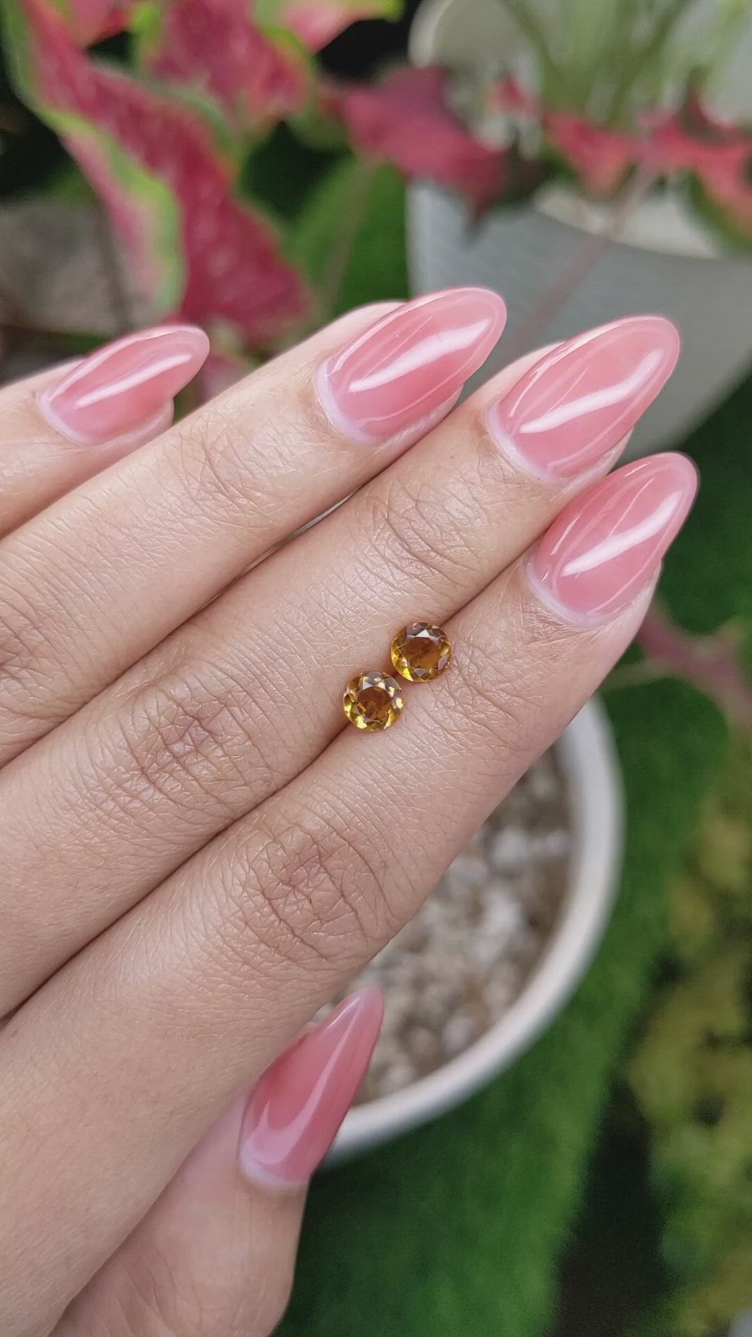 0.82&nbsp;Ct.Tw.Total Carat Weight Orangish Yellow Madeira Citrine Pair from Brazil Size Video