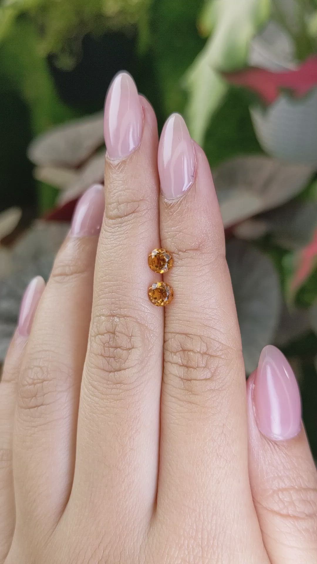0.96&nbsp;Ct.Tw.Total Carat Weight Yellowish Orange Madeira Citrine Pair from Brazil Size Video