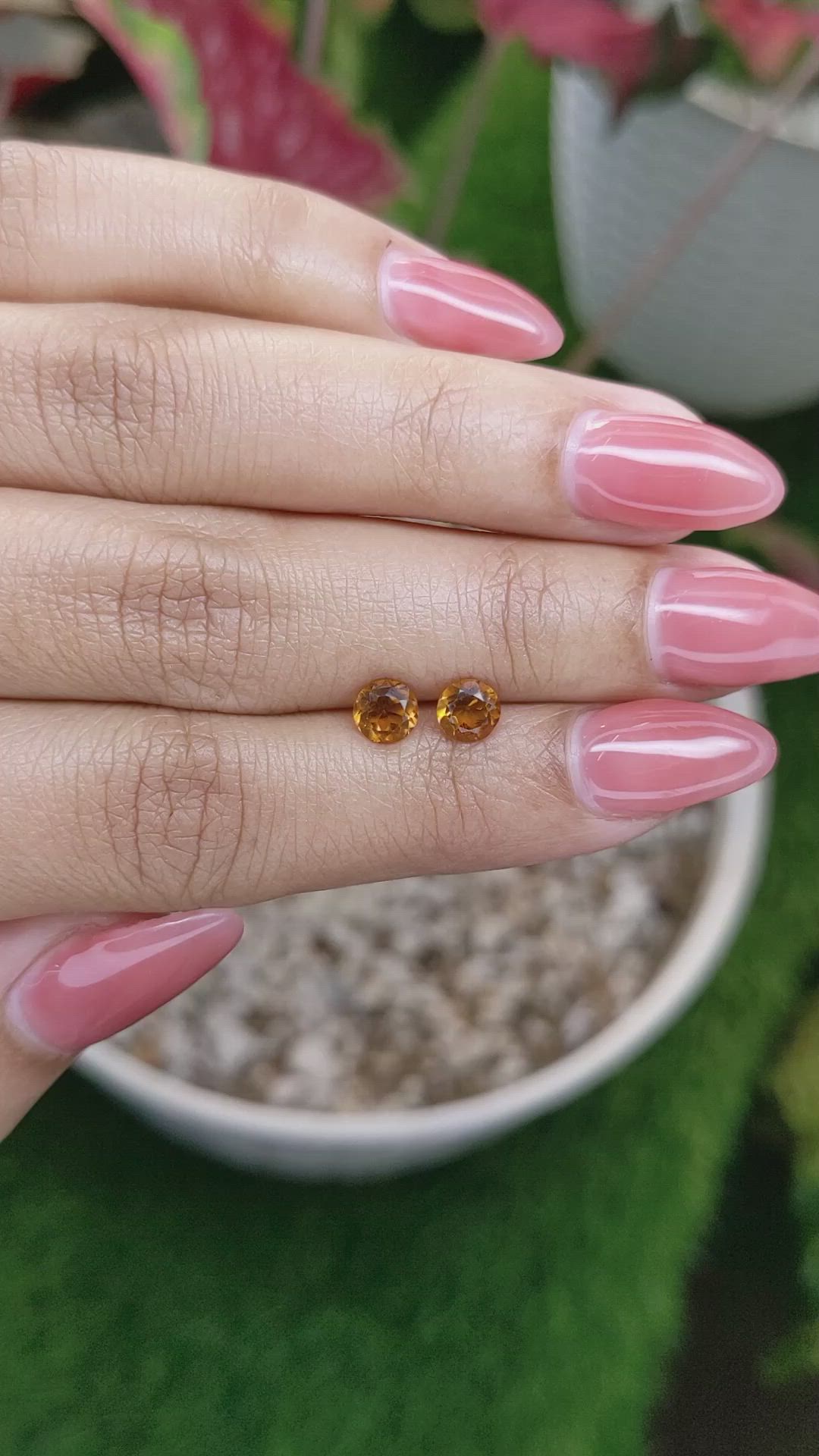 0.95&nbsp;Ct.Tw.Total Carat Weight Brownish Orange Madeira Citrine Pair from Brazil Size Video