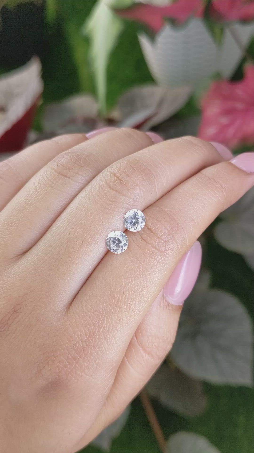 2.20&nbsp;Ct.Tw.Total Carat Weight White Zircon Pair from Ceylon (Sri Lanka) Size Video
