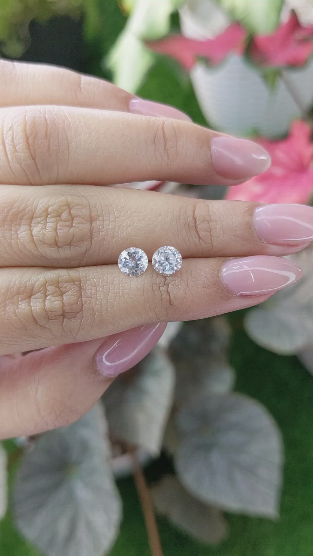 2.22&nbsp;Ct.Tw.Total Carat Weight White Zircon Pair from Ceylon (Sri Lanka) Size Video