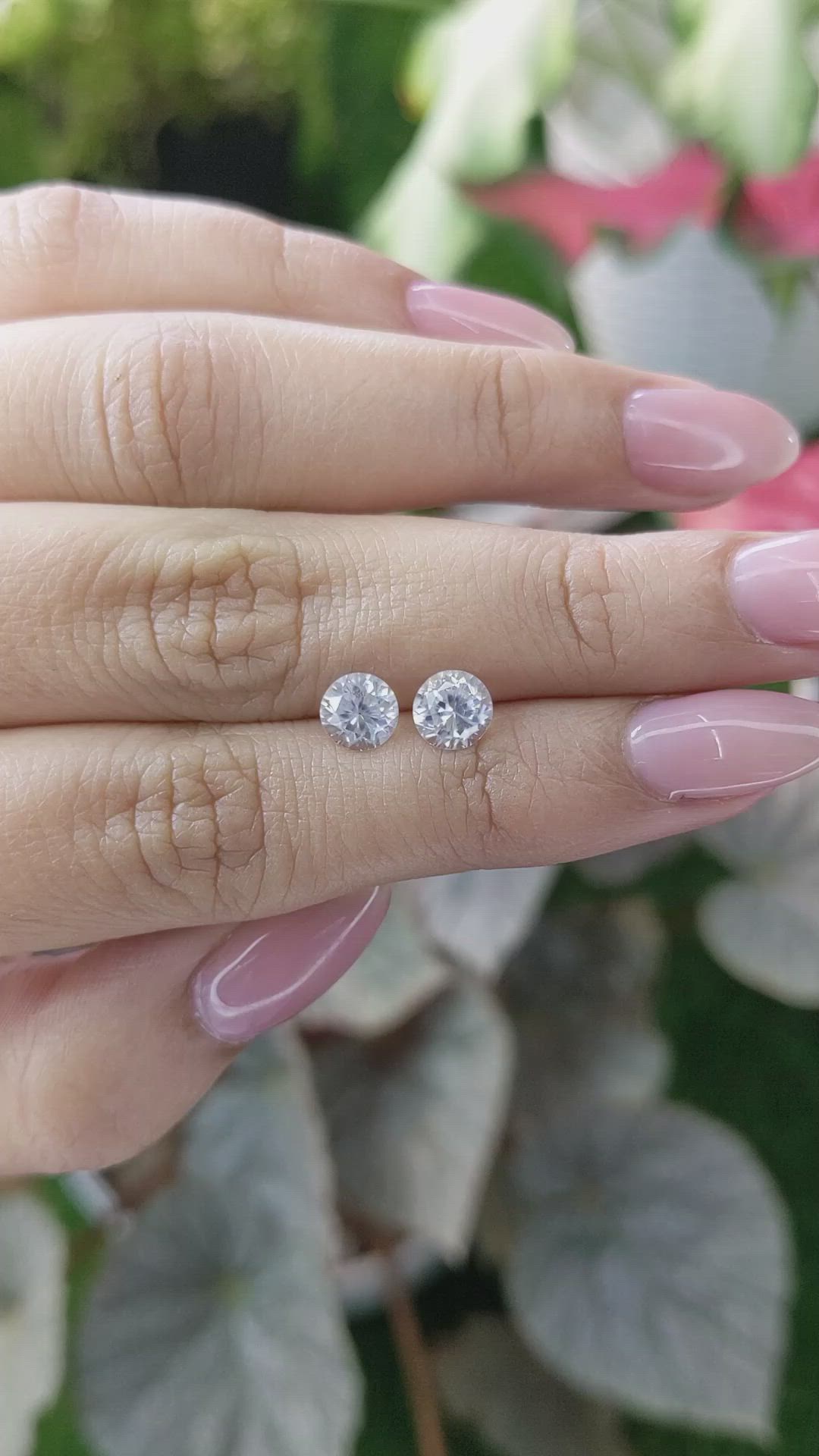 2.49&nbsp;Ct.Tw.Total Carat Weight White Zircon Pair from Ceylon (Sri Lanka) Size Video