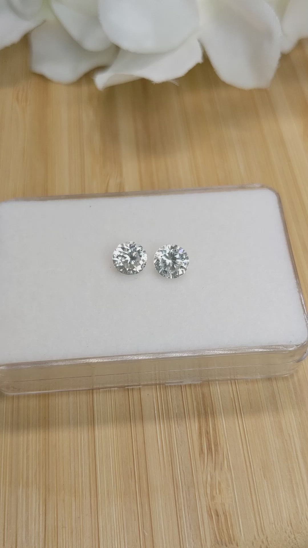 2.40&nbsp;Ct.Tw.Total Carat Weight White Zircon Pair from Ceylon (Sri Lanka) Size Video
