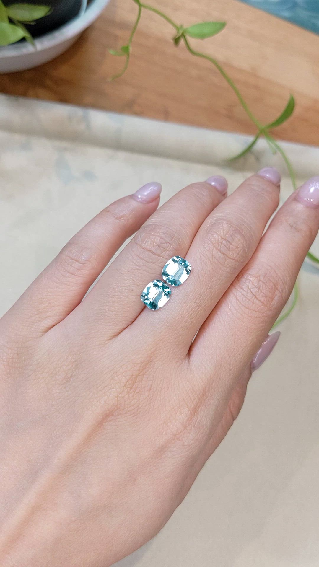 2.59&nbsp;Ct.Tw.Total Carat Weight Greenish Blue Aquamarine Pair from Mozambique Size Video