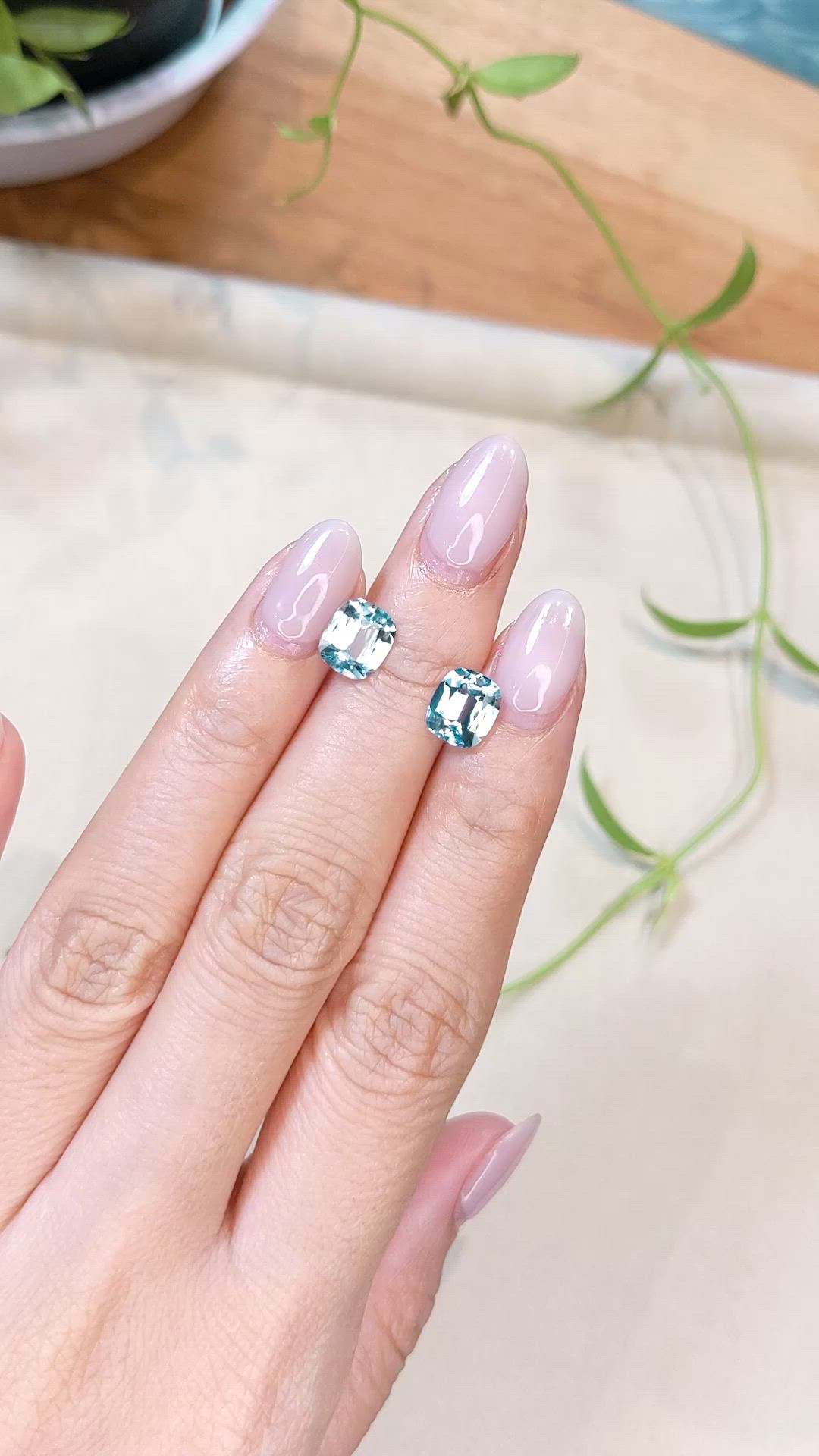 2.59&nbsp;Ct.Tw.Total Carat Weight Greenish Blue Aquamarine Pair from Mozambique Size Video