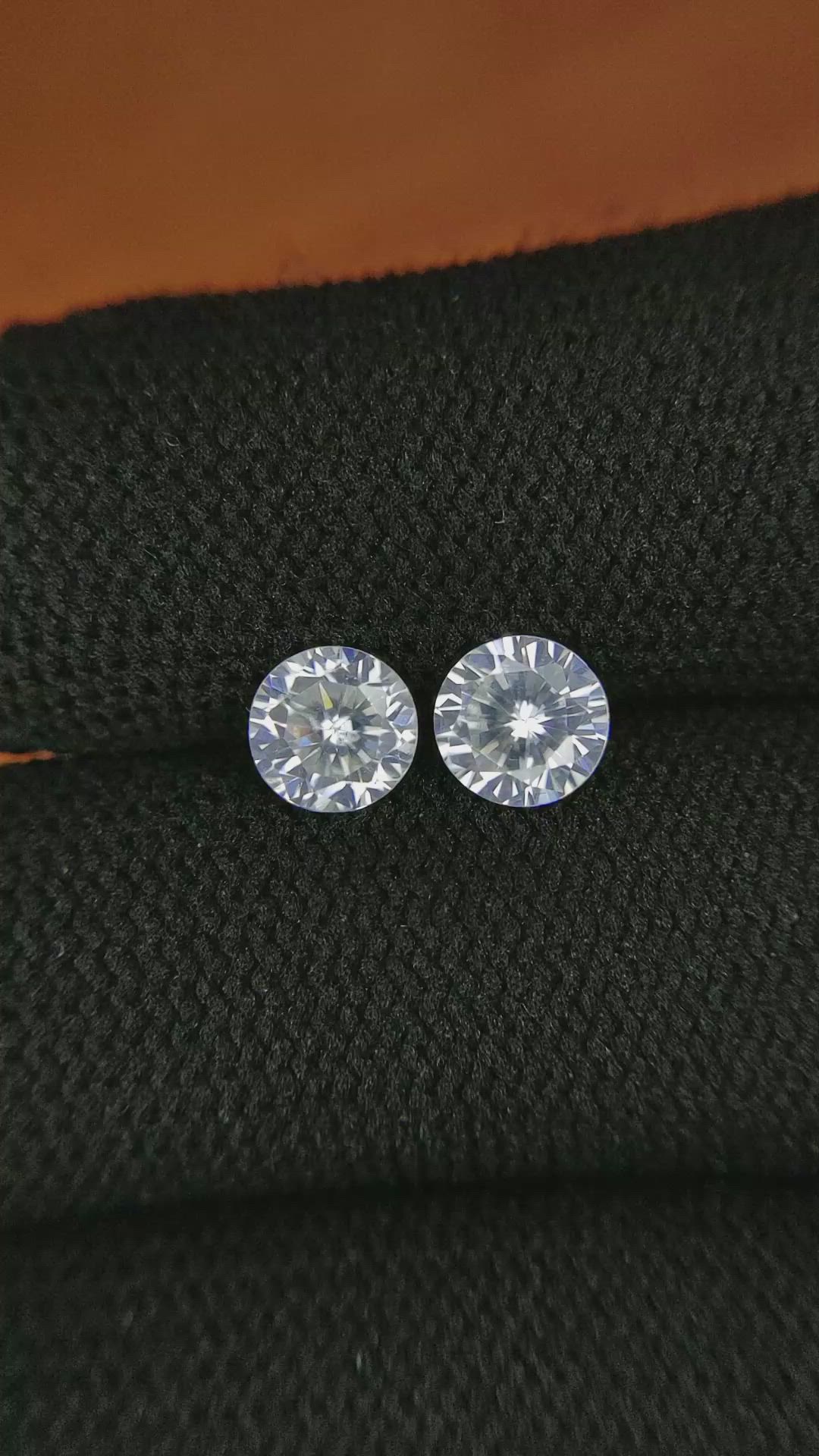 2.18&nbsp;Ct.Tw.Total Carat Weight White Zircon Pair from Ceylon (Sri Lanka) Size Video