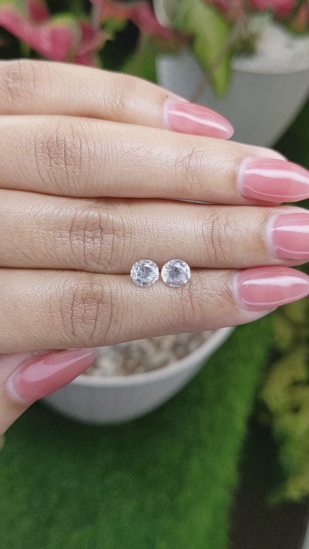 2.51&nbsp;Ct.Tw.Total Carat Weight White Zircon Pair from Ceylon (Sri Lanka) Size Video
