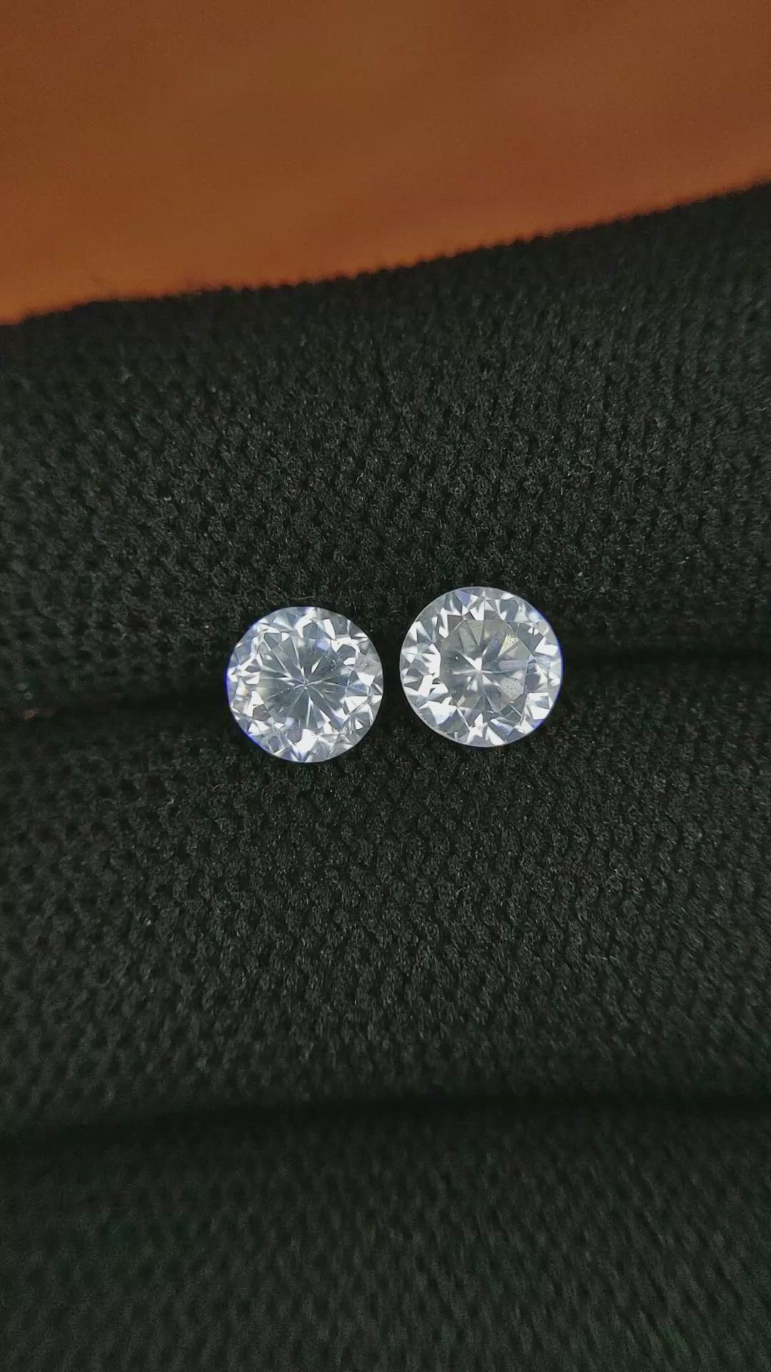 2.51&nbsp;Ct.Tw.Total Carat Weight White Zircon Pair from Ceylon (Sri Lanka) Size Video