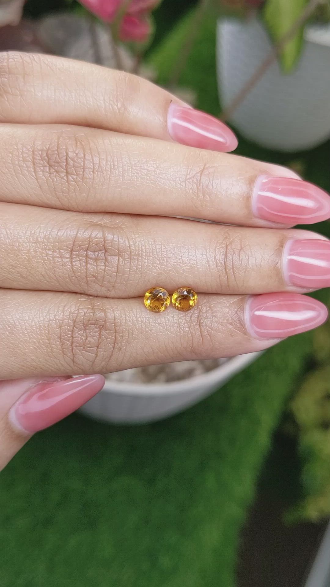 0.96&nbsp;Ct.Tw.Total Carat Weight Yellowish Orange Madeira Citrine Pair from Brazil Size Video