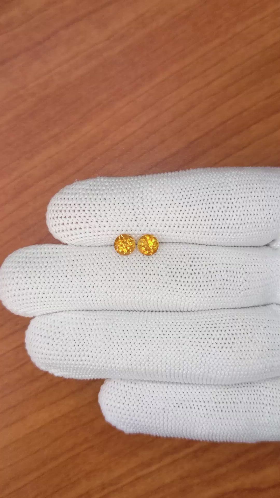0.96&nbsp;Ct.Tw.Total Carat Weight Yellowish Orange Madeira Citrine Pair from Brazil Size Video