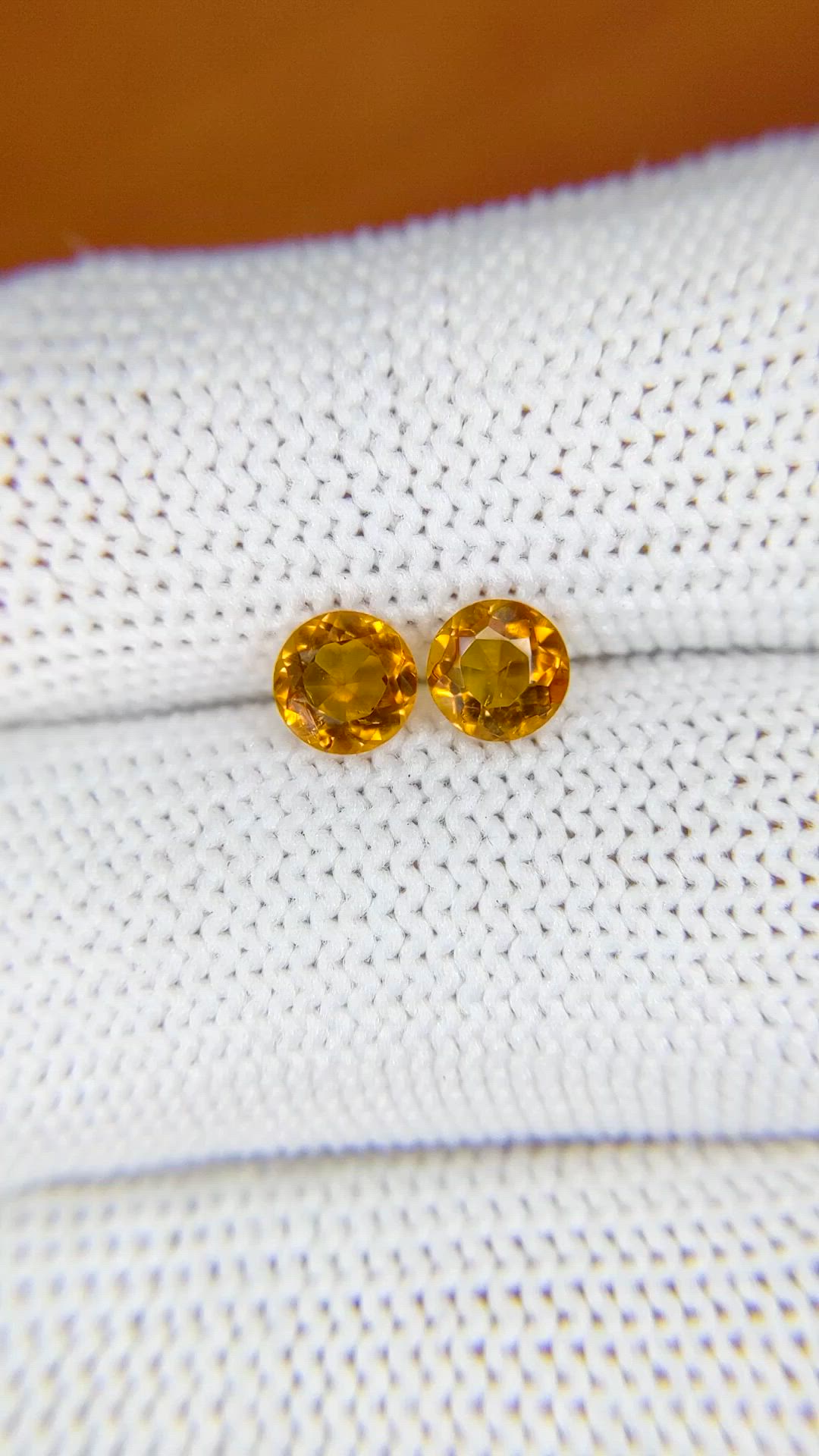 0.86&nbsp;Ct.Tw.Total Carat Weight Yellowish Orange Madeira Citrine Pair from Brazil Size Video