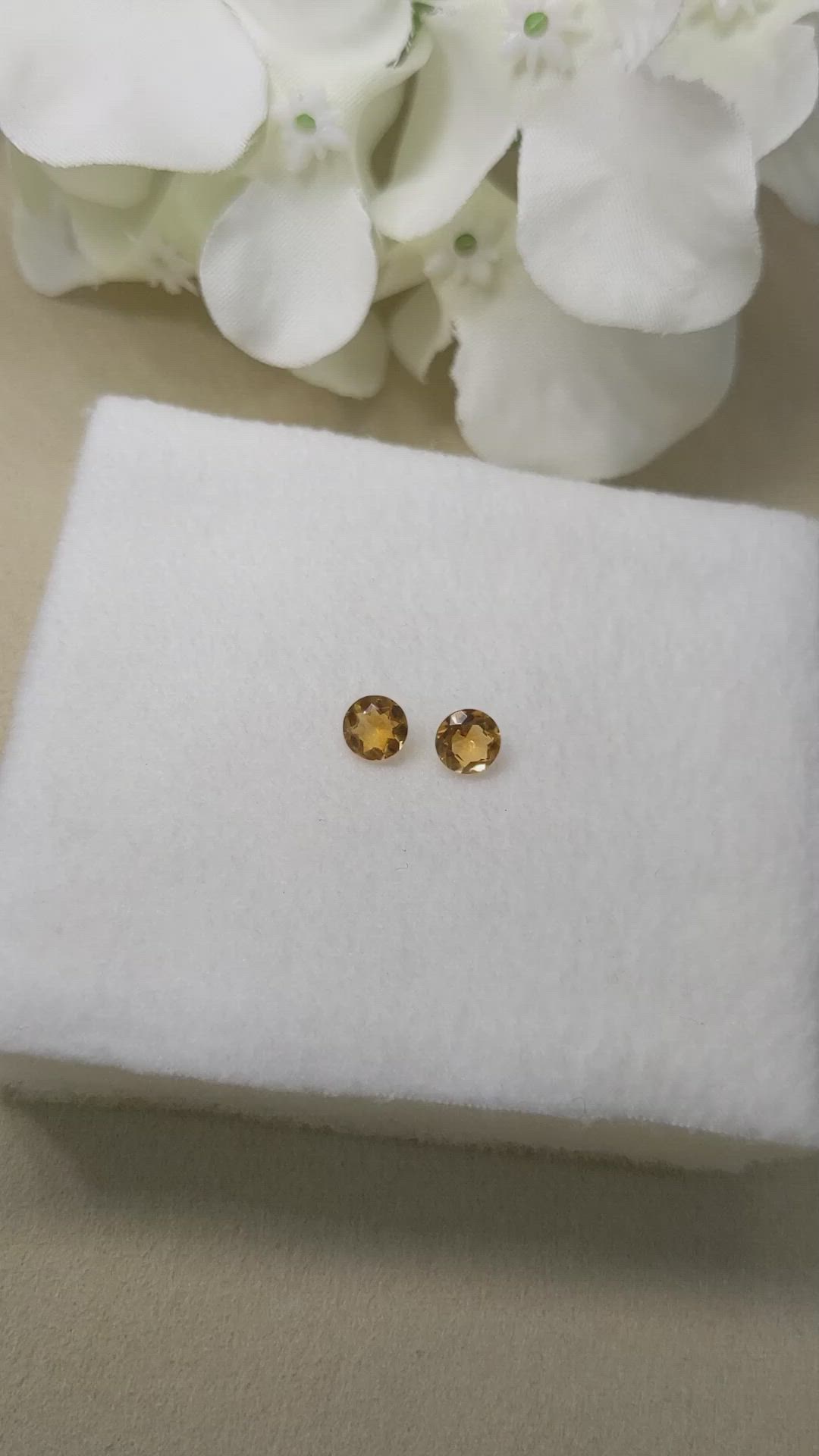 0.74&nbsp;Ct.Tw.Total Carat Weight Yellow Madeira Citrine Pair from Brazil Size Video
