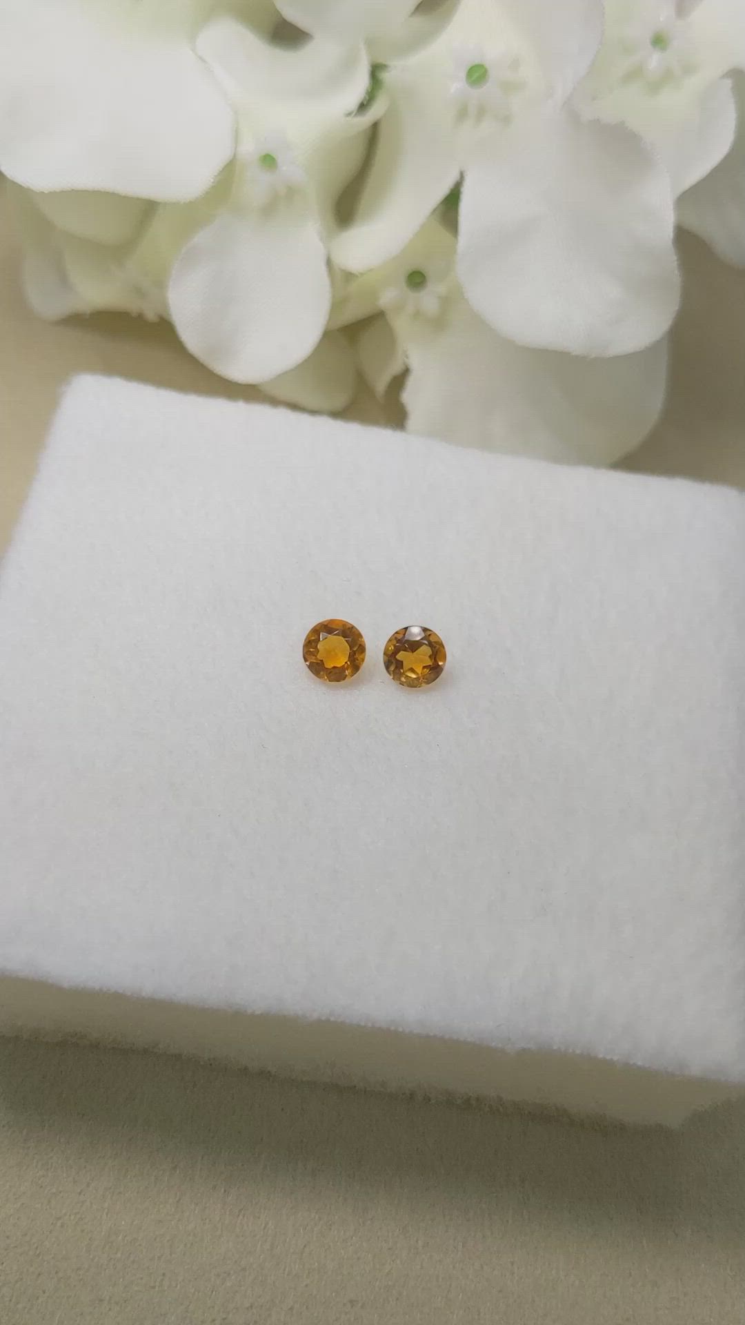 0.91&nbsp;Ct.Tw.Total Carat Weight Yellowish Orange Madeira Citrine Pair from Brazil Size Video