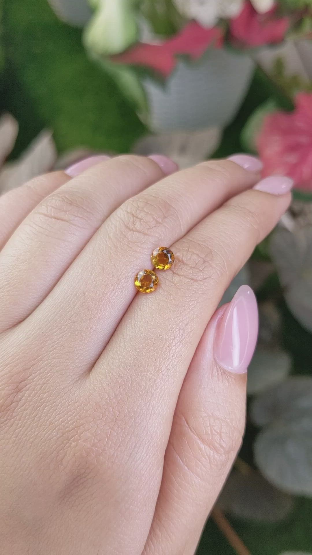 0.91&nbsp;Ct.Tw.Total Carat Weight Yellowish Orange Madeira Citrine Pair from Brazil Size Video