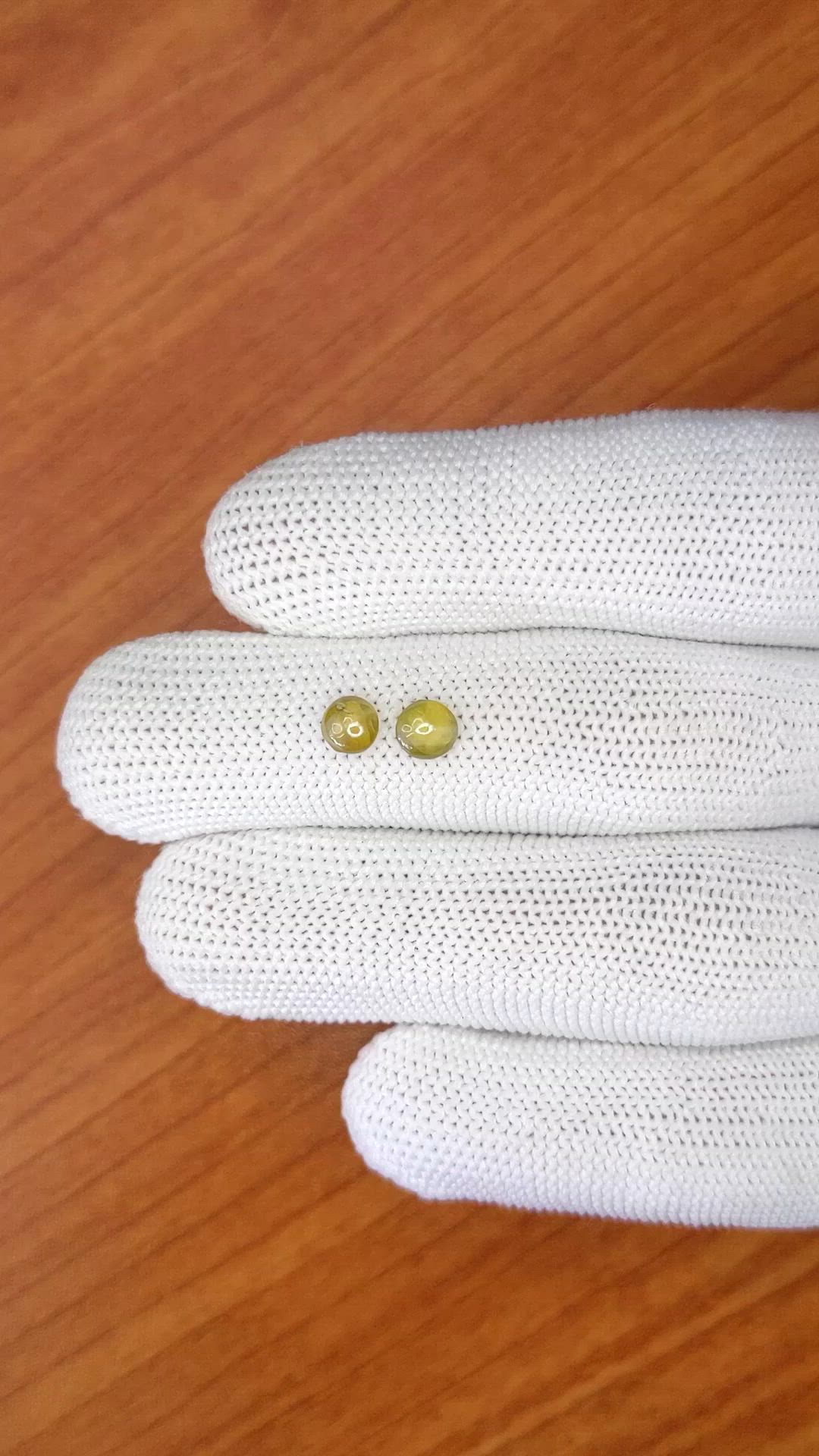 1.21&nbsp;Ct.Tw.Total Carat Weight Yellowish Brown Cabochon Chrysoberyl Pair from Ceylon (Sri Lanka) Size Video