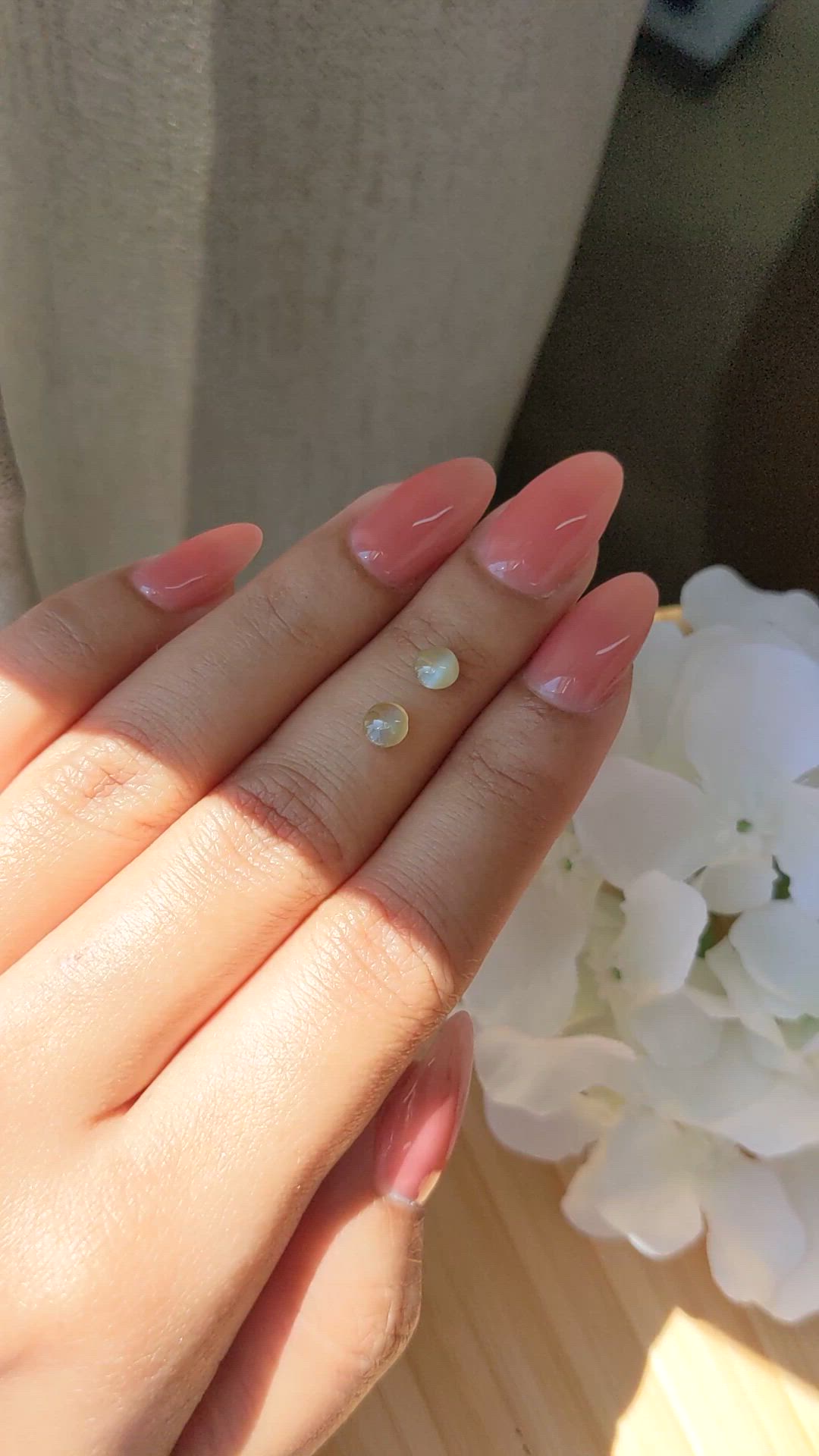 1.06&nbsp;Ct.Tw.Total Carat Weight Cabochon Chrysoberyl Pair from Ceylon (Sri Lanka) Size Video