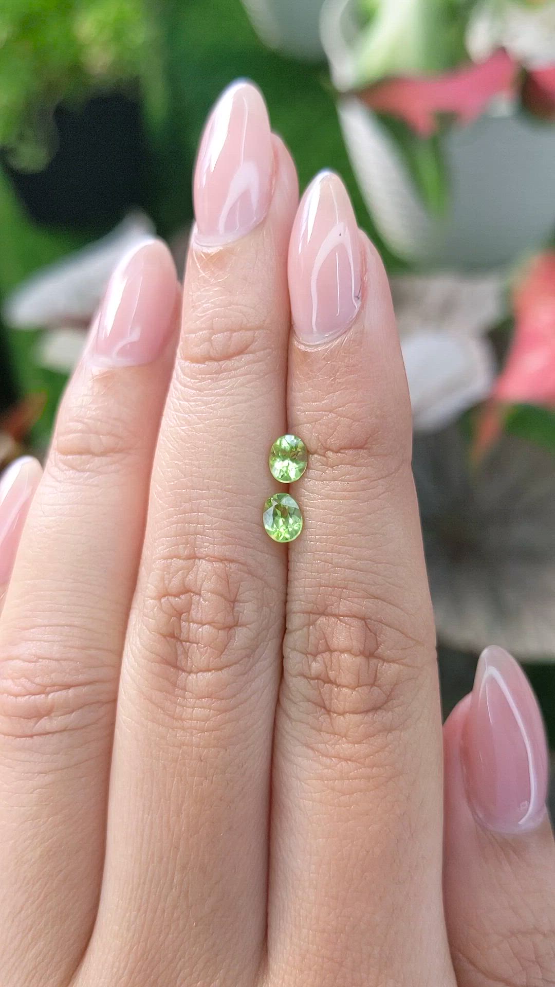 0.72&nbsp;Ct.Tw.Total Carat Weight Peridot Pair from Ceylon (Sri Lanka) Size Video