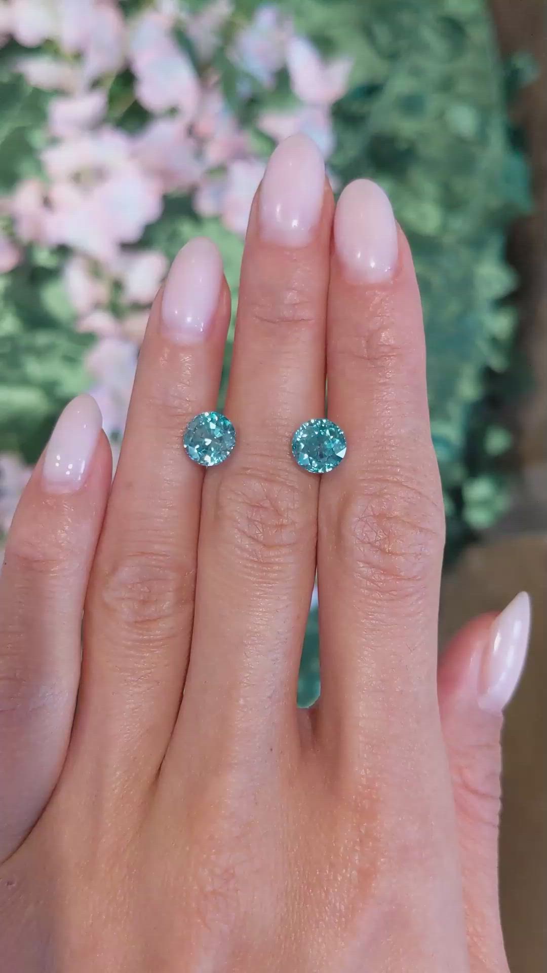 6.45&nbsp;Ct.Tw.Total Carat Weight Greenish Blue Zircon Pair Size Video