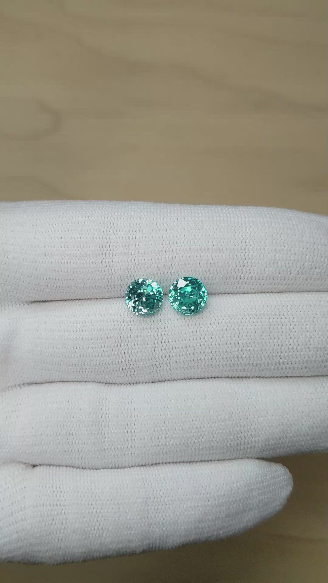 6.45&nbsp;Ct.Tw.Total Carat Weight Greenish Blue Zircon Pair Size Video