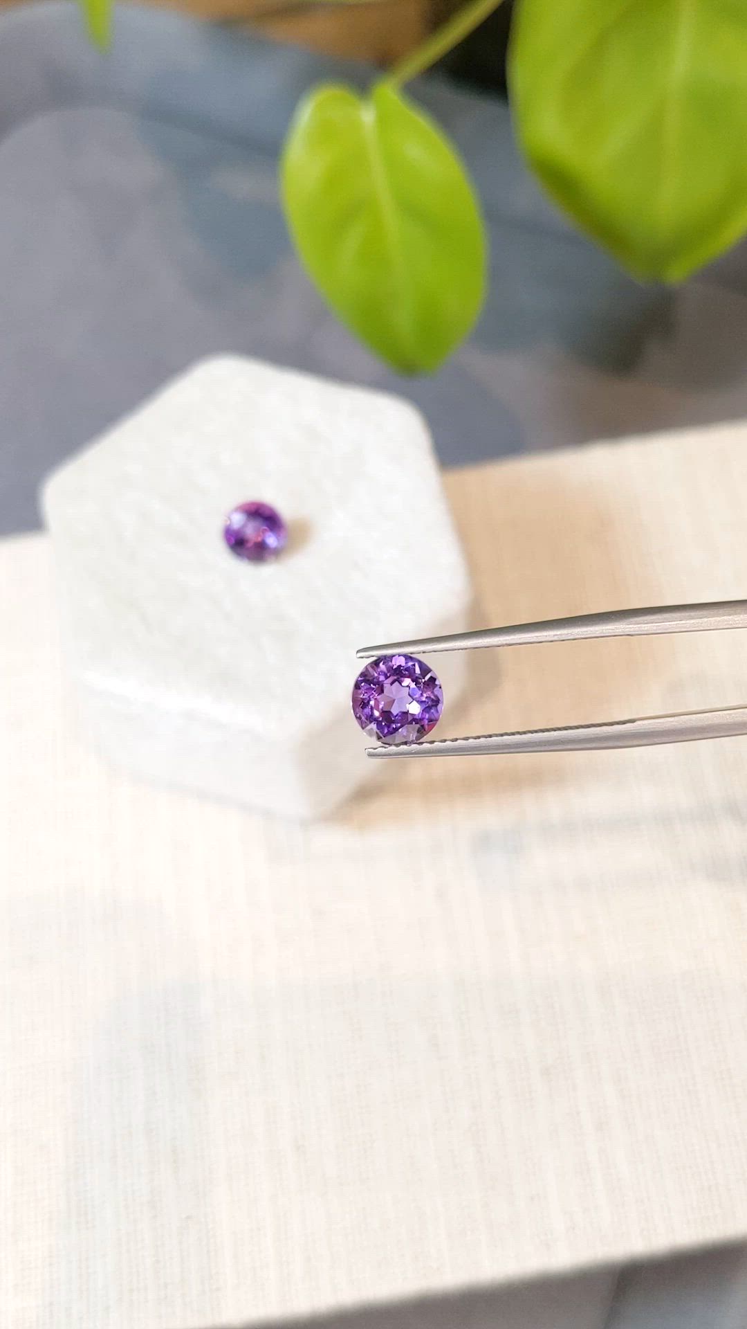 2.59&nbsp;Ct.Tw.Total Carat Weight Pinkish Purple Amethyst Pair from Brazil Size Video