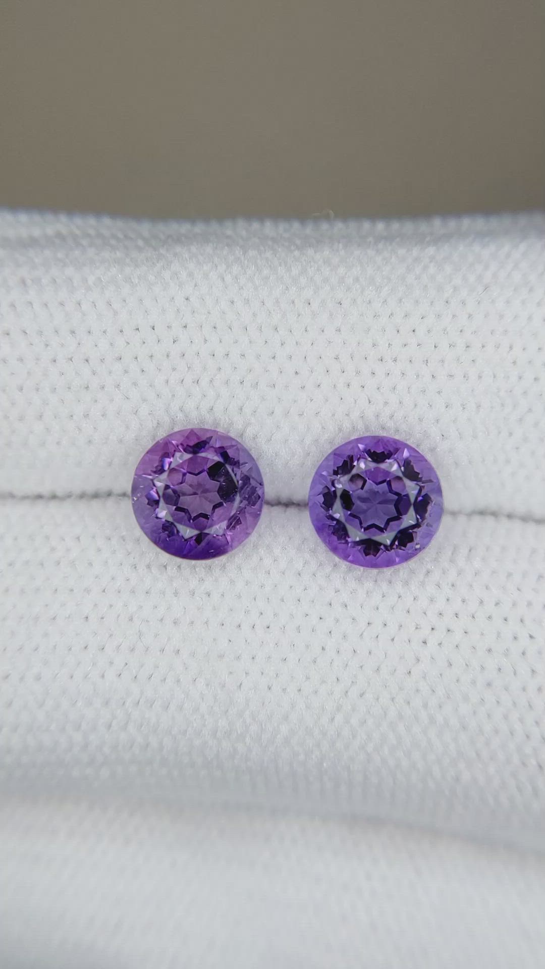 2.59&nbsp;Ct.Tw.Total Carat Weight Pinkish Purple Amethyst Pair from Brazil Size Video
