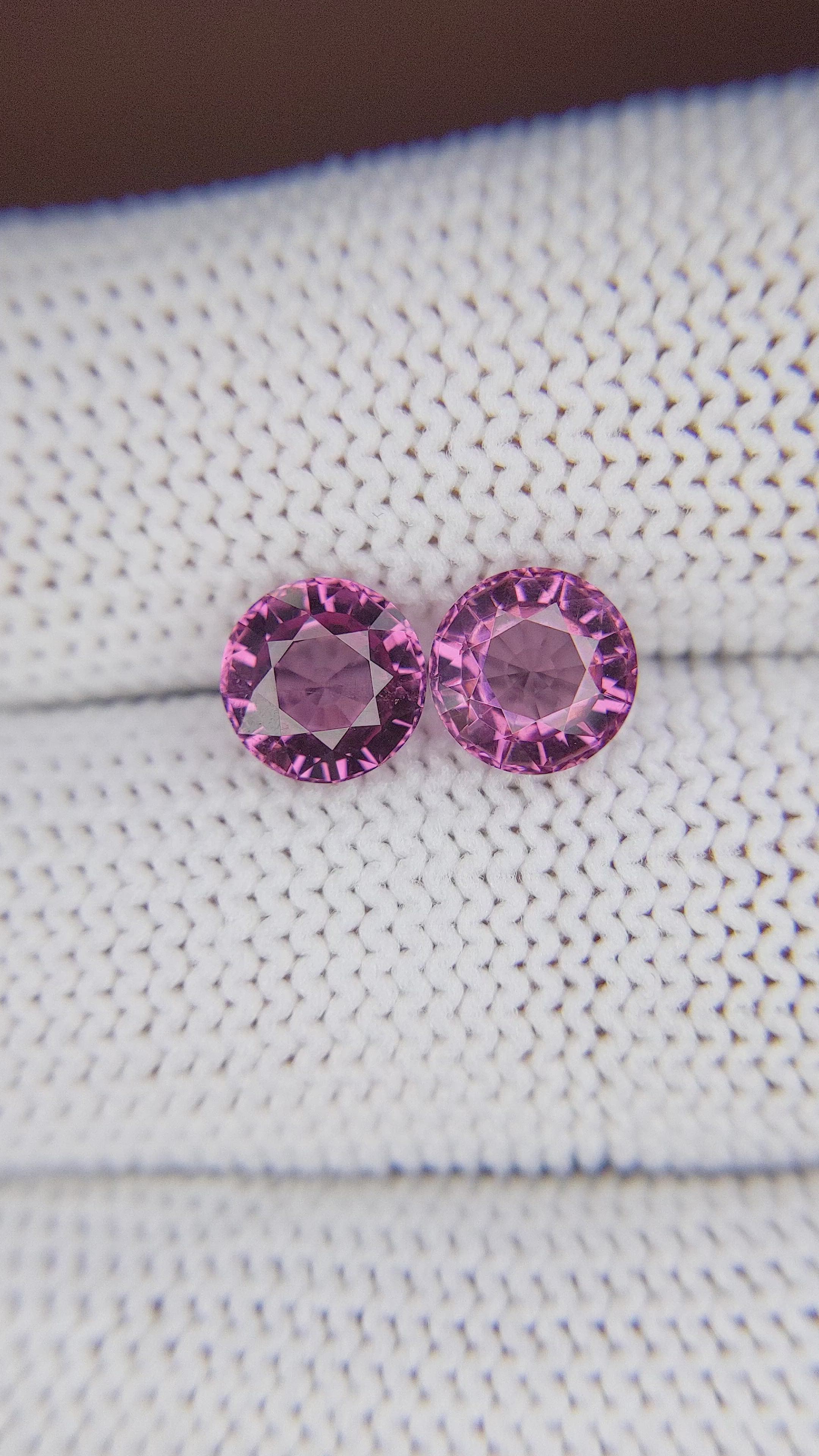 3.18&nbsp;Ct.Tw.Total Carat Weight Purplish Pink Rhodolite Garnet Pair from Ceylon (Sri Lanka) Size Video
