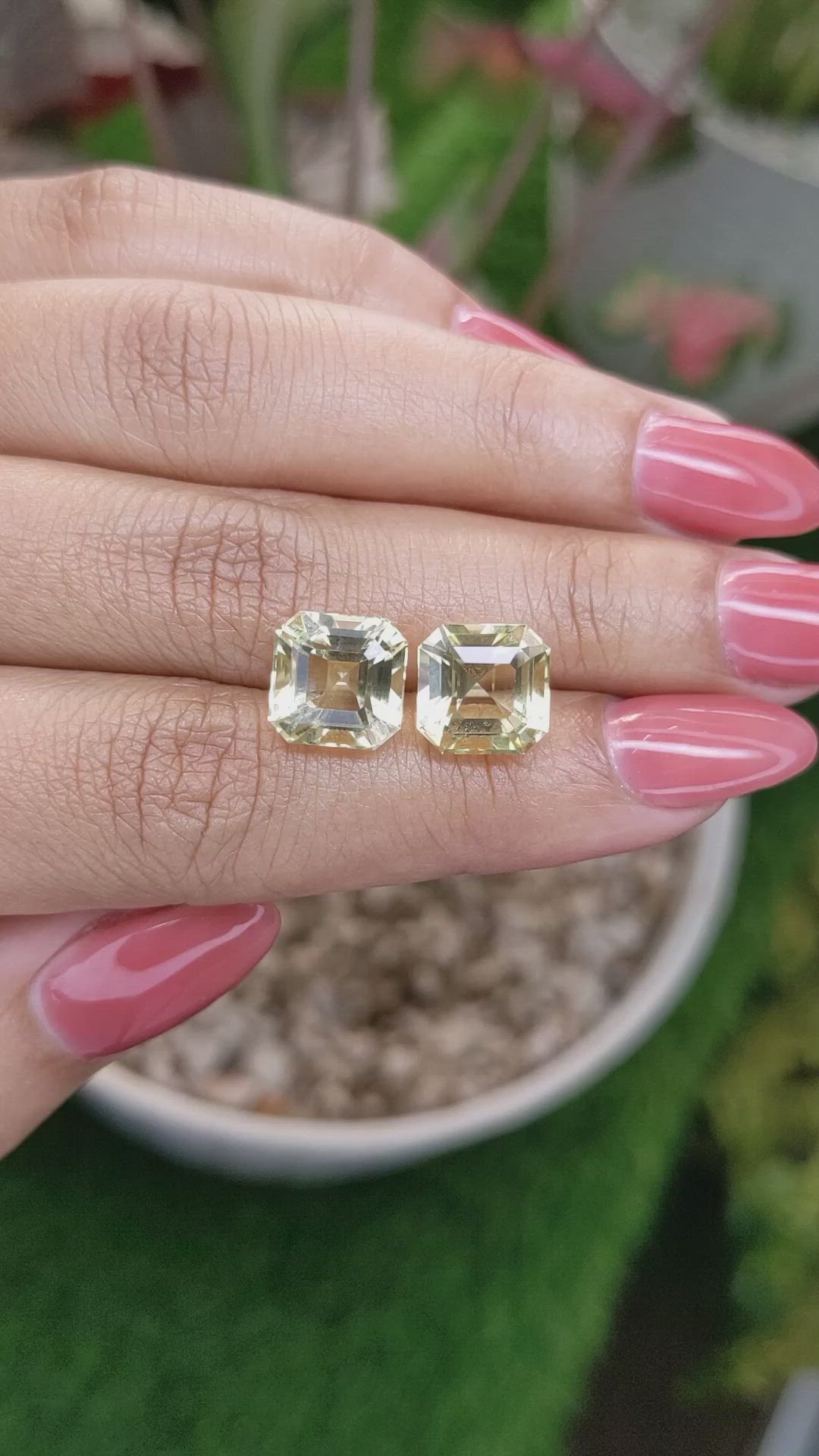 9.77&nbsp;Ct.Tw.Total Carat Weight Yellow Citrine Pair from Ceylon (Sri Lanka) Size Video