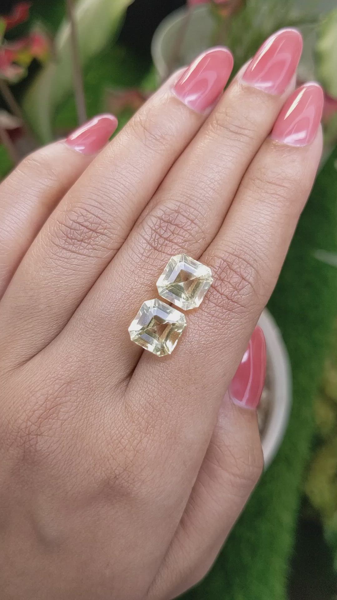 9.77&nbsp;Ct.Tw.Total Carat Weight Yellow Citrine Pair from Ceylon (Sri Lanka) Size Video