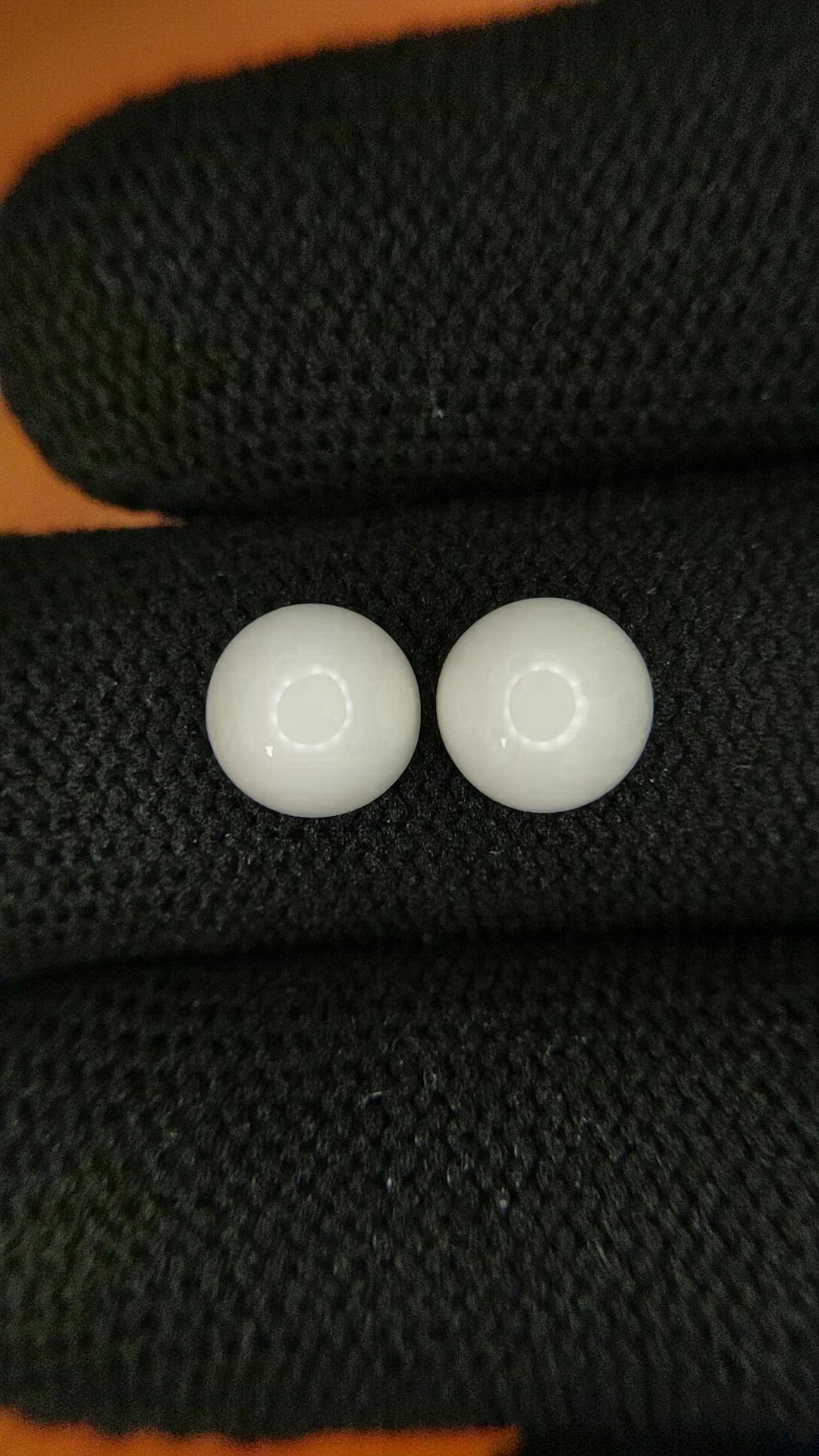 3.64&nbsp;Ct.Tw.Total Carat Weight Salmon and White Cabochon Coral Pair from Italy Size Video