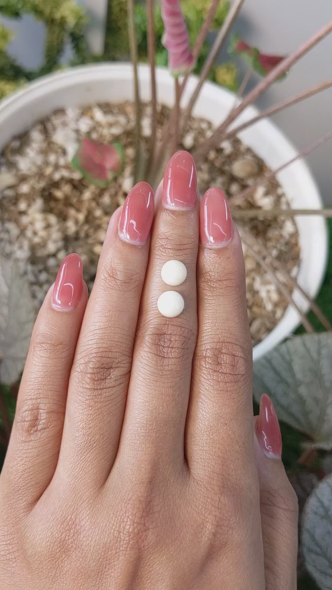 3.22&nbsp;Ct.Tw.Total Carat Weight Salmon and White Cabochon Coral Pair from Italy Size Video
