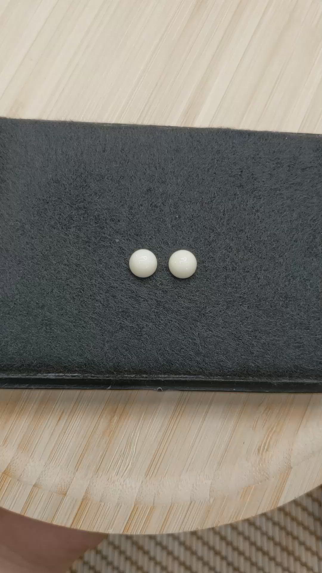 3.91&nbsp;Ct.Tw.Total Carat Weight Salmon and White Cabochon Coral Pair from Italy Size Video