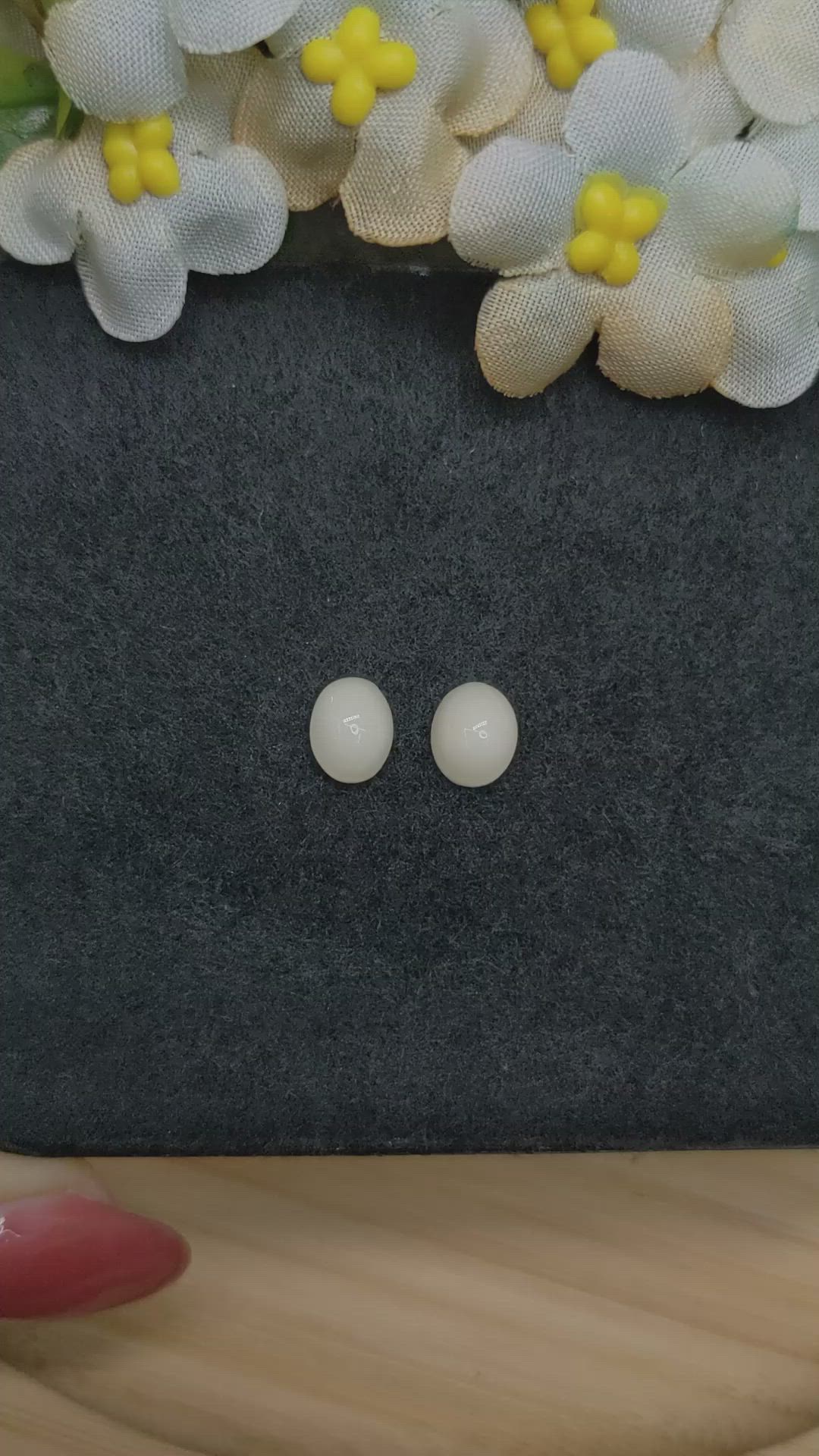 3.32&nbsp;Ct.Tw.Total Carat Weight Salmon and White Cabochon Coral Pair from Italy Size Video