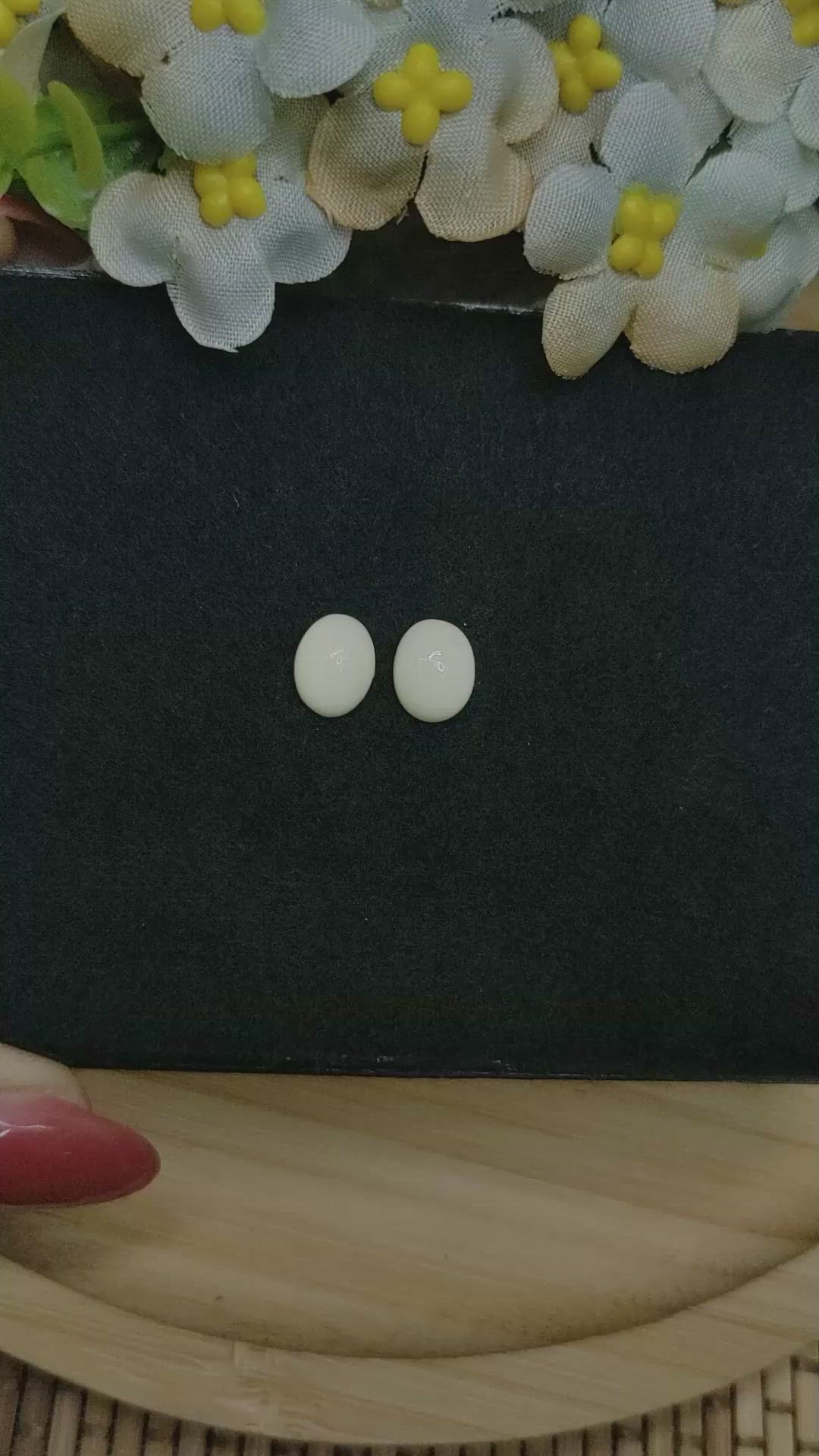 3.81&nbsp;Ct.Tw.Total Carat Weight Salmon and White Cabochon Coral Pair from Italy Size Video