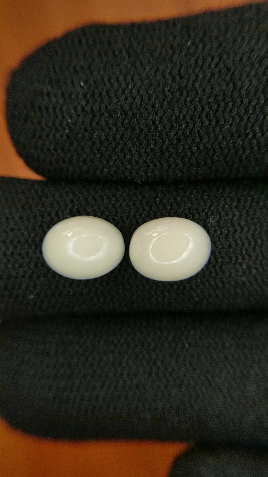 3.81&nbsp;Ct.Tw.Total Carat Weight Salmon and White Cabochon Coral Pair from Italy Size Video