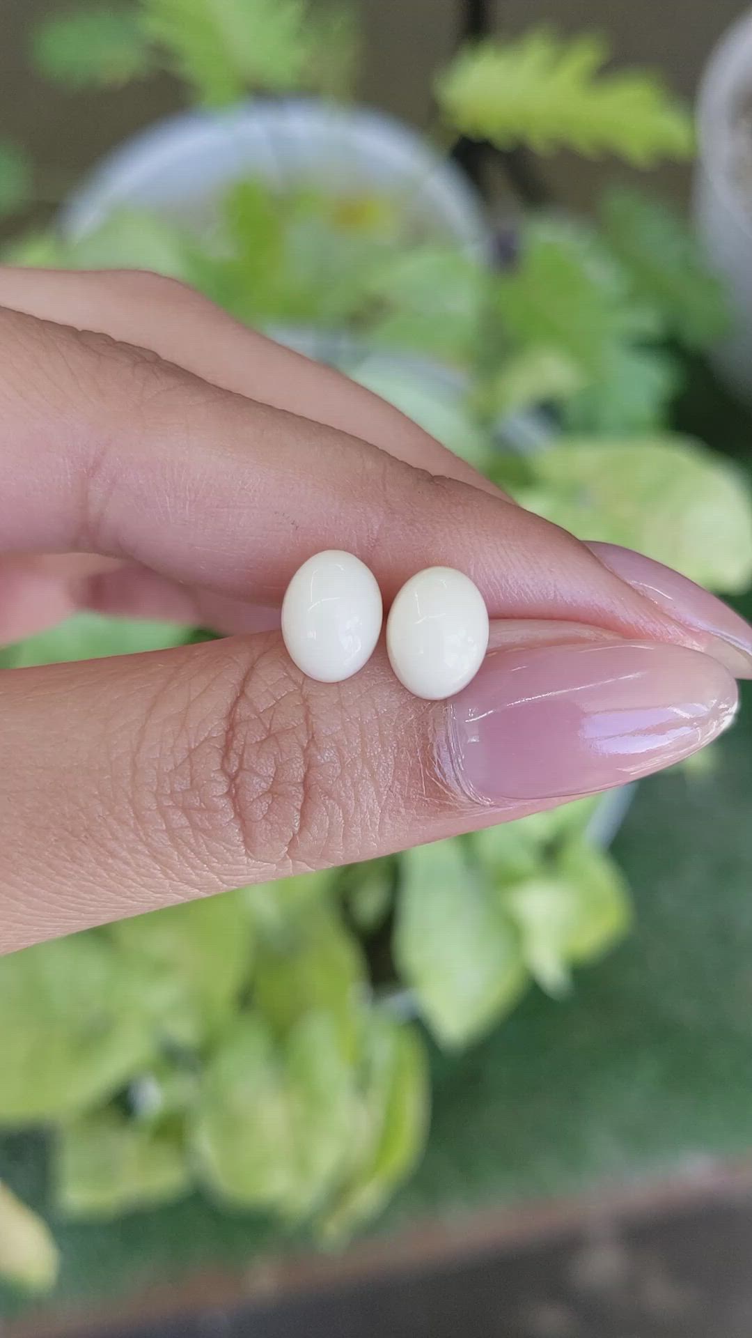 4.19&nbsp;Ct.Tw.Total Carat Weight Salmon and White Cabochon Coral Pair from Italy Size Video