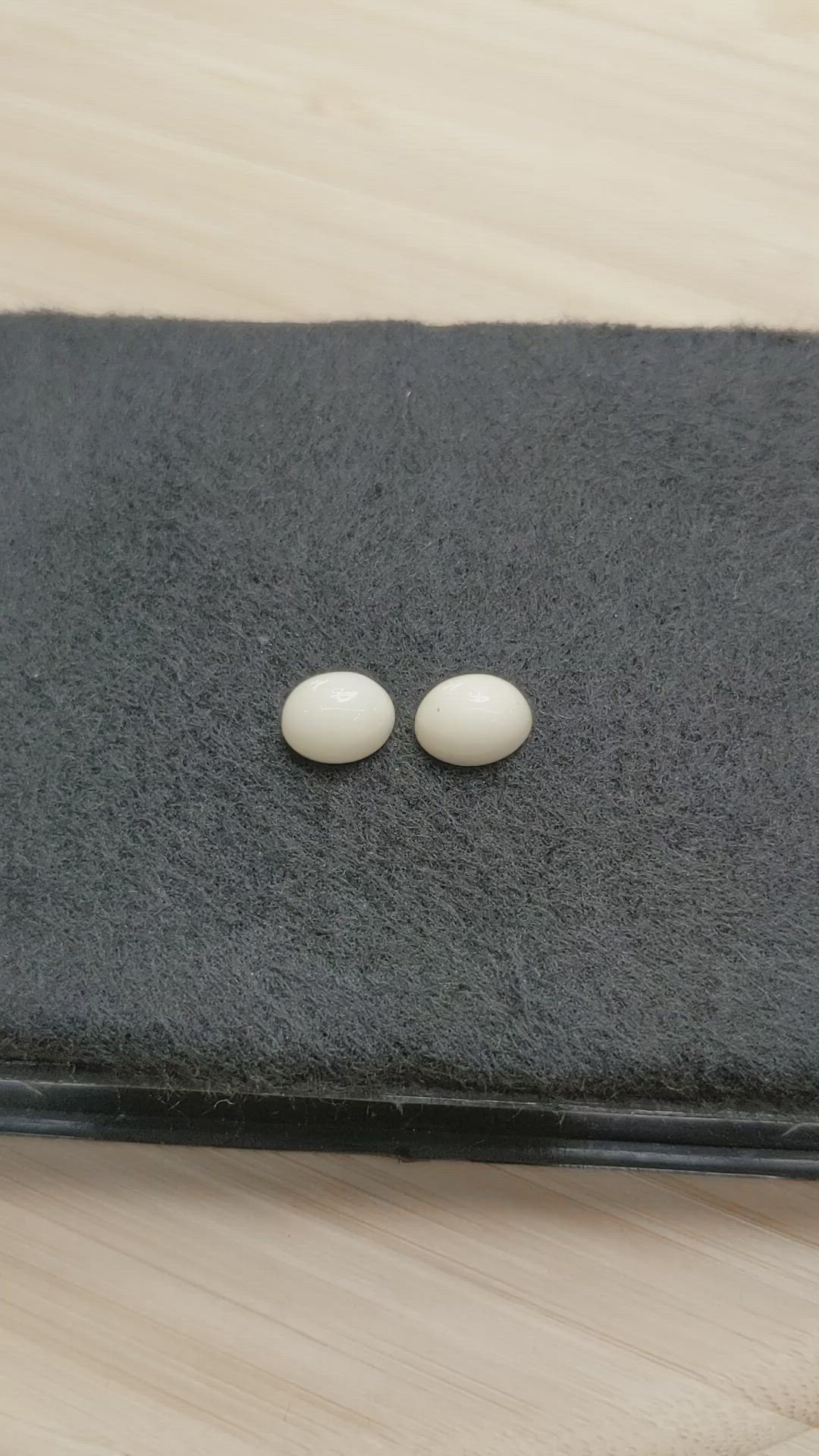 4.78&nbsp;Ct.Tw.Total Carat Weight Salmon and White Cabochon Coral Pair from Italy Size Video