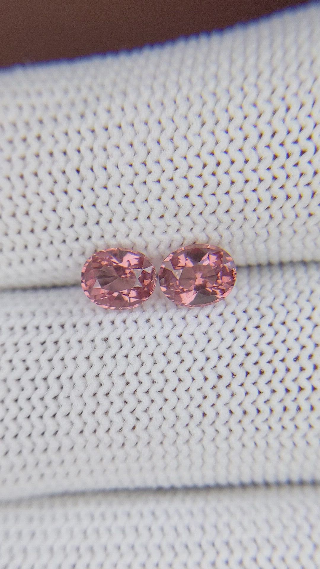 1.46&nbsp;Ct.Tw.Total Carat Weight Orangish Pink Malaya Garnet Pair from Tanzania Size Video