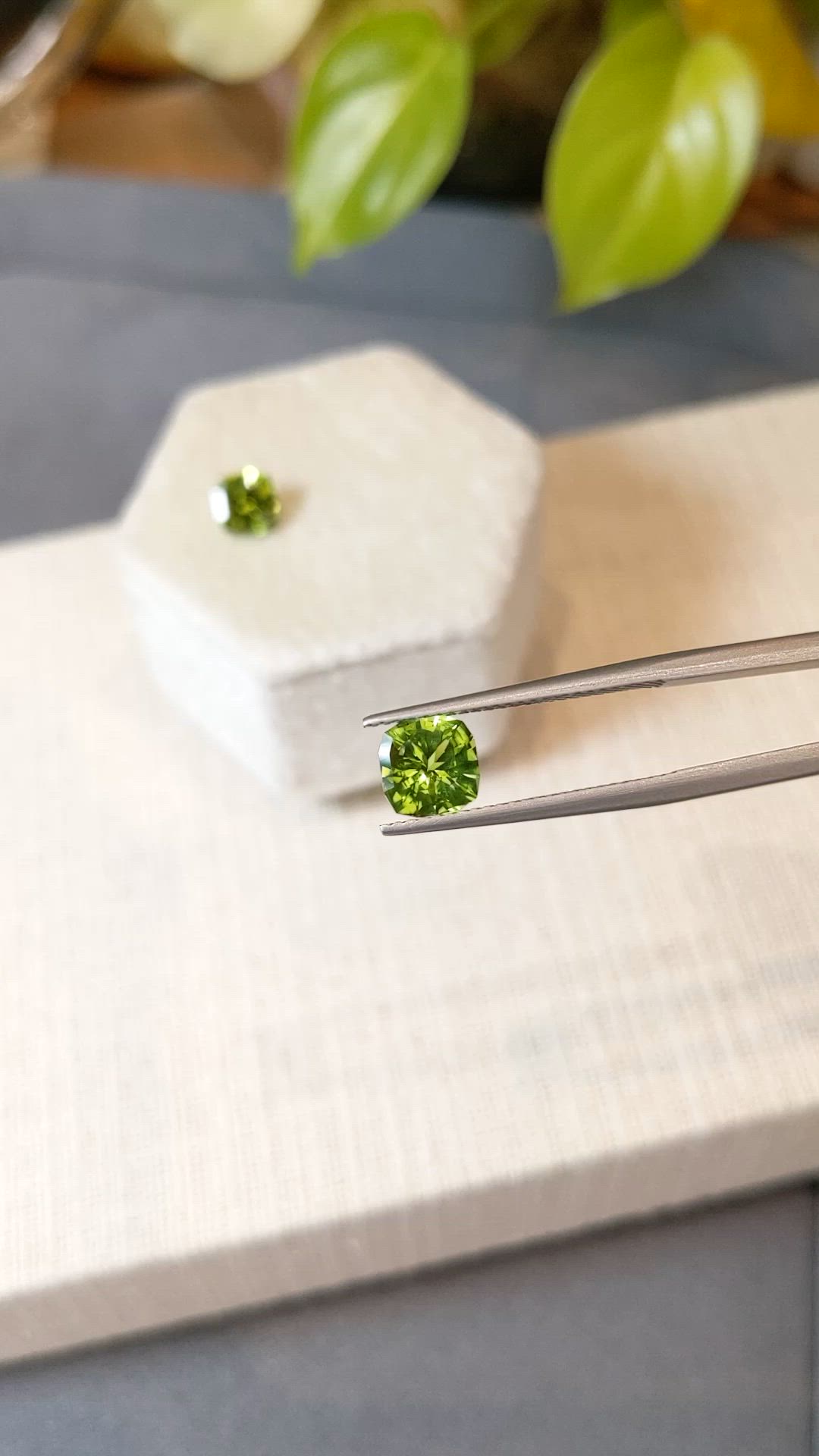 2.87&nbsp;Ct.Tw.Total Carat Weight Yellowish Green Peridot Pair from Burma (Myanmar) Size Video