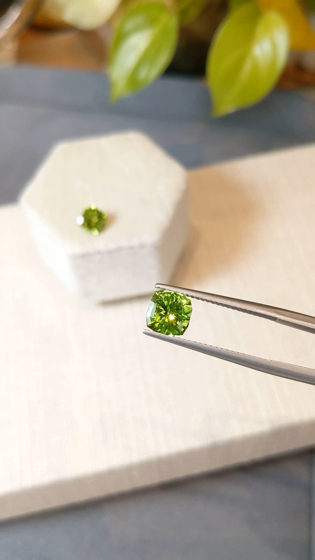 3.33&nbsp;Ct.Tw.Total Carat Weight Yellowish Green Peridot Pair from Burma (Myanmar) Size Video